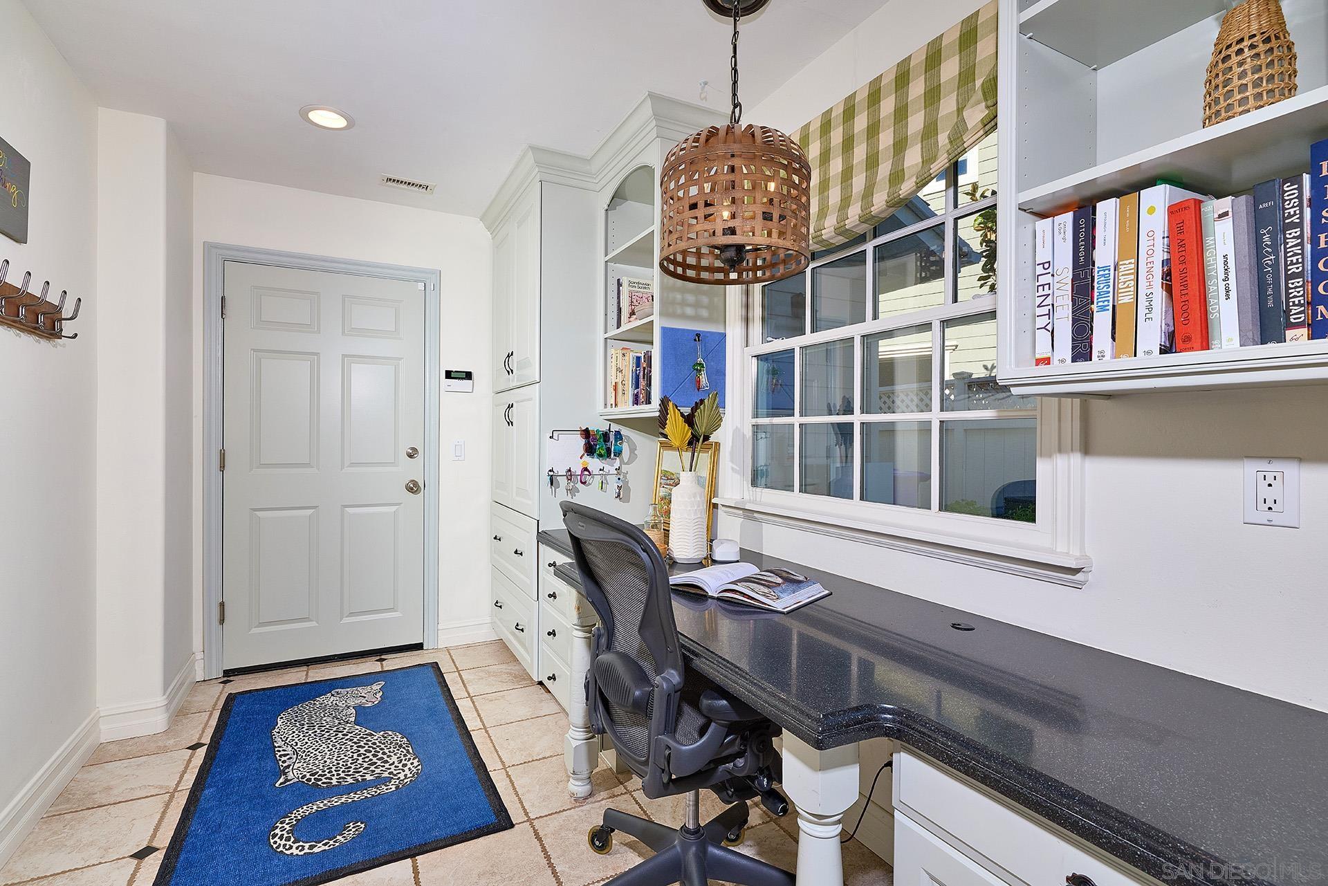 Detail Gallery Image 22 of 52 For 10154  Pinecastle St, San Diego,  CA 92131 - 4 Beds | 3/1 Baths