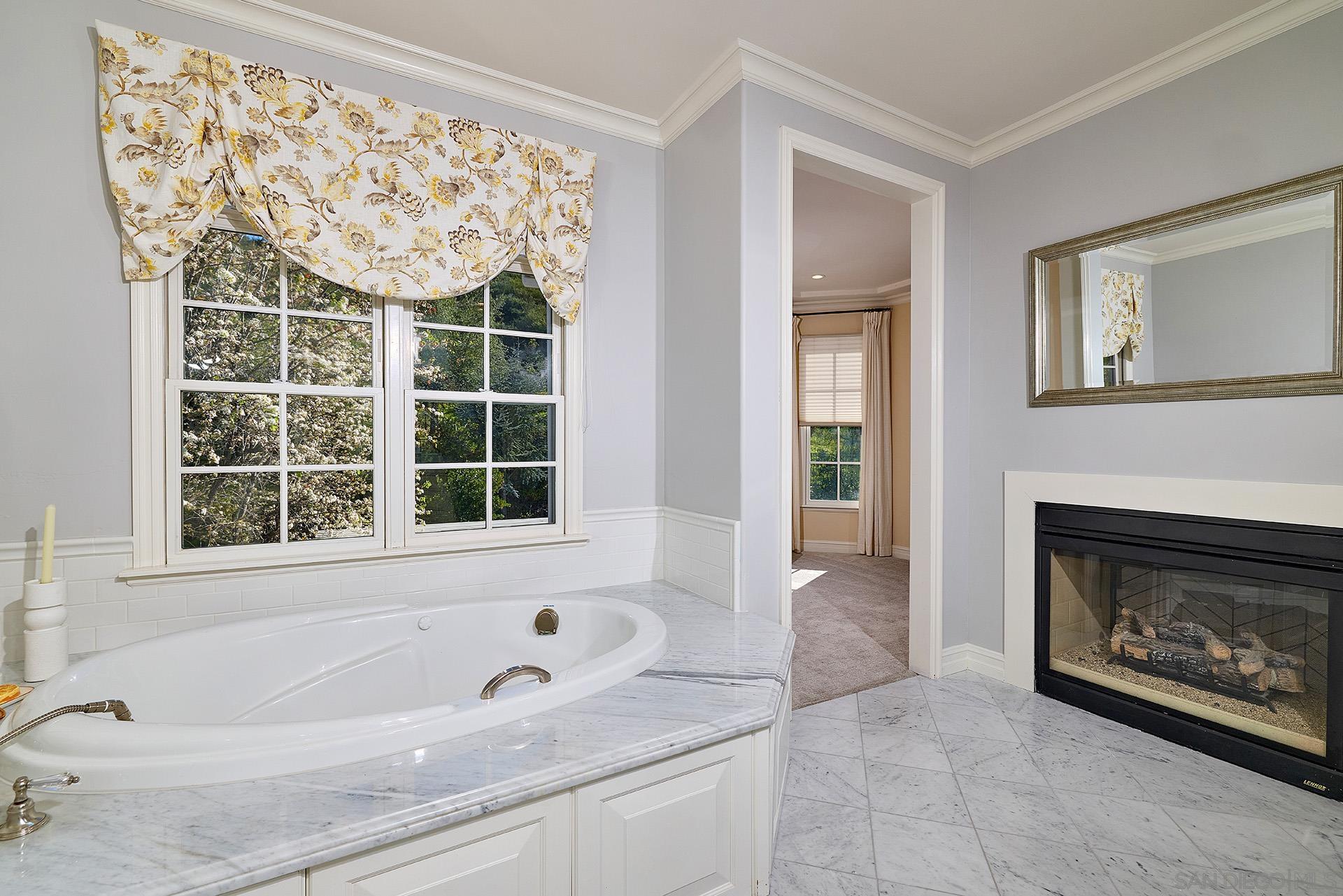 Detail Gallery Image 31 of 52 For 10154  Pinecastle St, San Diego,  CA 92131 - 4 Beds | 3/1 Baths