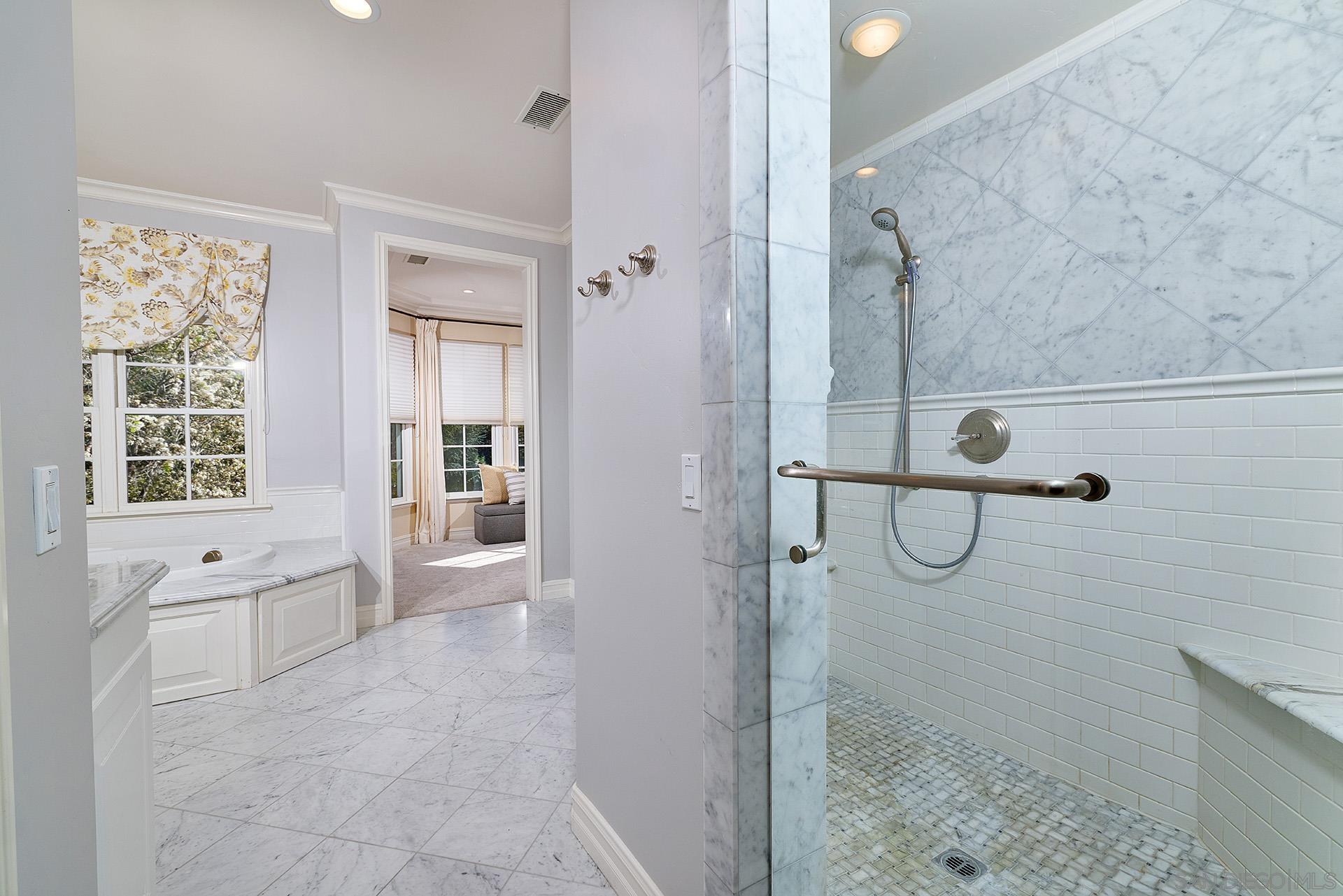 Detail Gallery Image 32 of 52 For 10154  Pinecastle St, San Diego,  CA 92131 - 4 Beds | 3/1 Baths