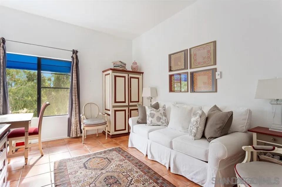 Detail Gallery Image 8 of 9 For 8328  Regents Road  3g, San Diego,  CA 92122 - 2 Beds | 2 Baths