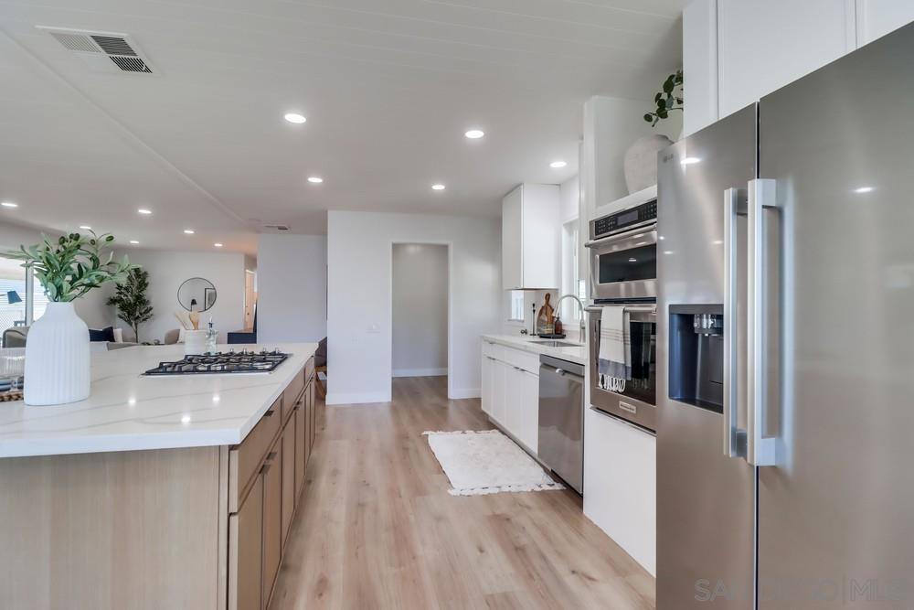 Detail Gallery Image 11 of 29 For 3438  Don Alberto, Carlsbad,  CA 92010 - 3 Beds | 2 Baths