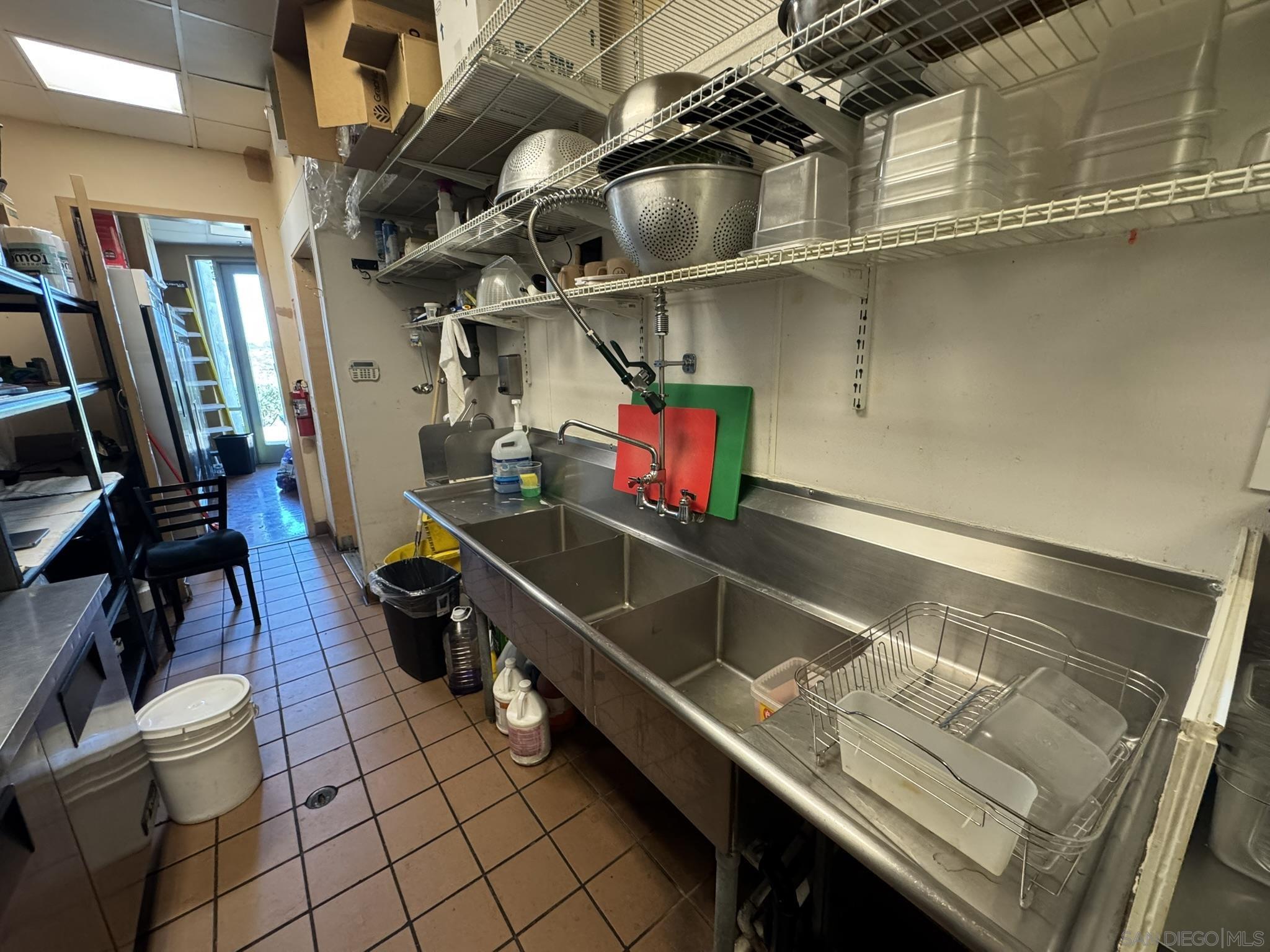 Detail Gallery Image 6 of 16 For 9350  Waxie Way #150, San Diego,  CA 92123 - – Beds | – Baths