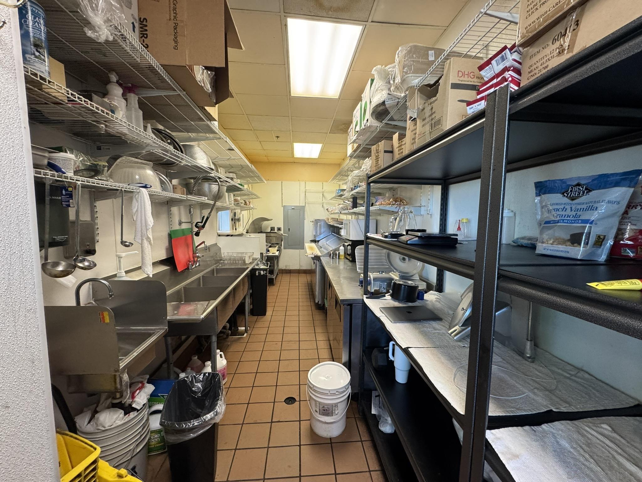 Detail Gallery Image 7 of 16 For 9350  Waxie Way #150, San Diego,  CA 92123 - – Beds | – Baths