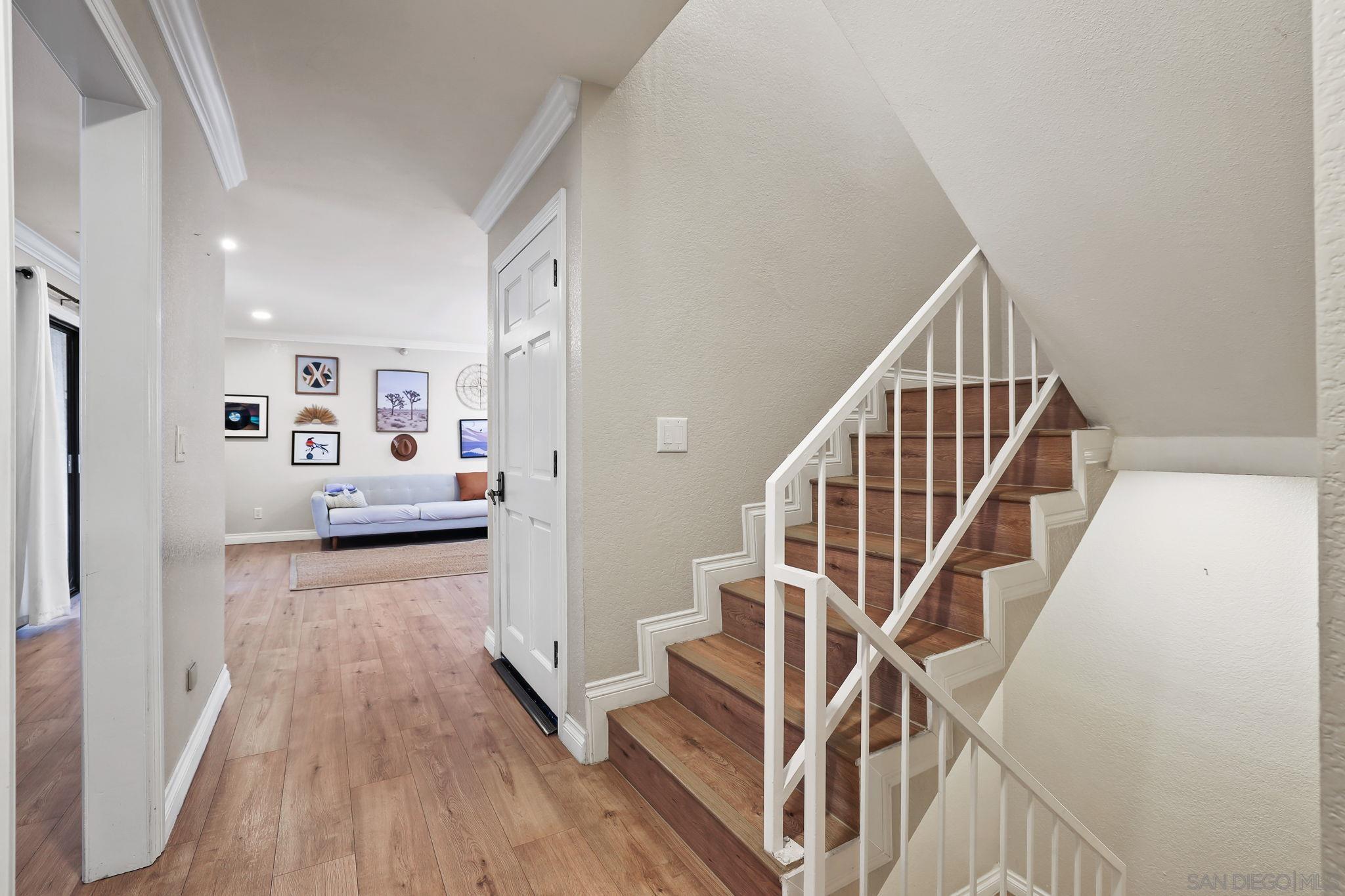 Detail Gallery Image 11 of 27 For 14927  Condon Ave  #9,  Lawndale,  CA 90260 - 3 Beds | 2/1 Baths