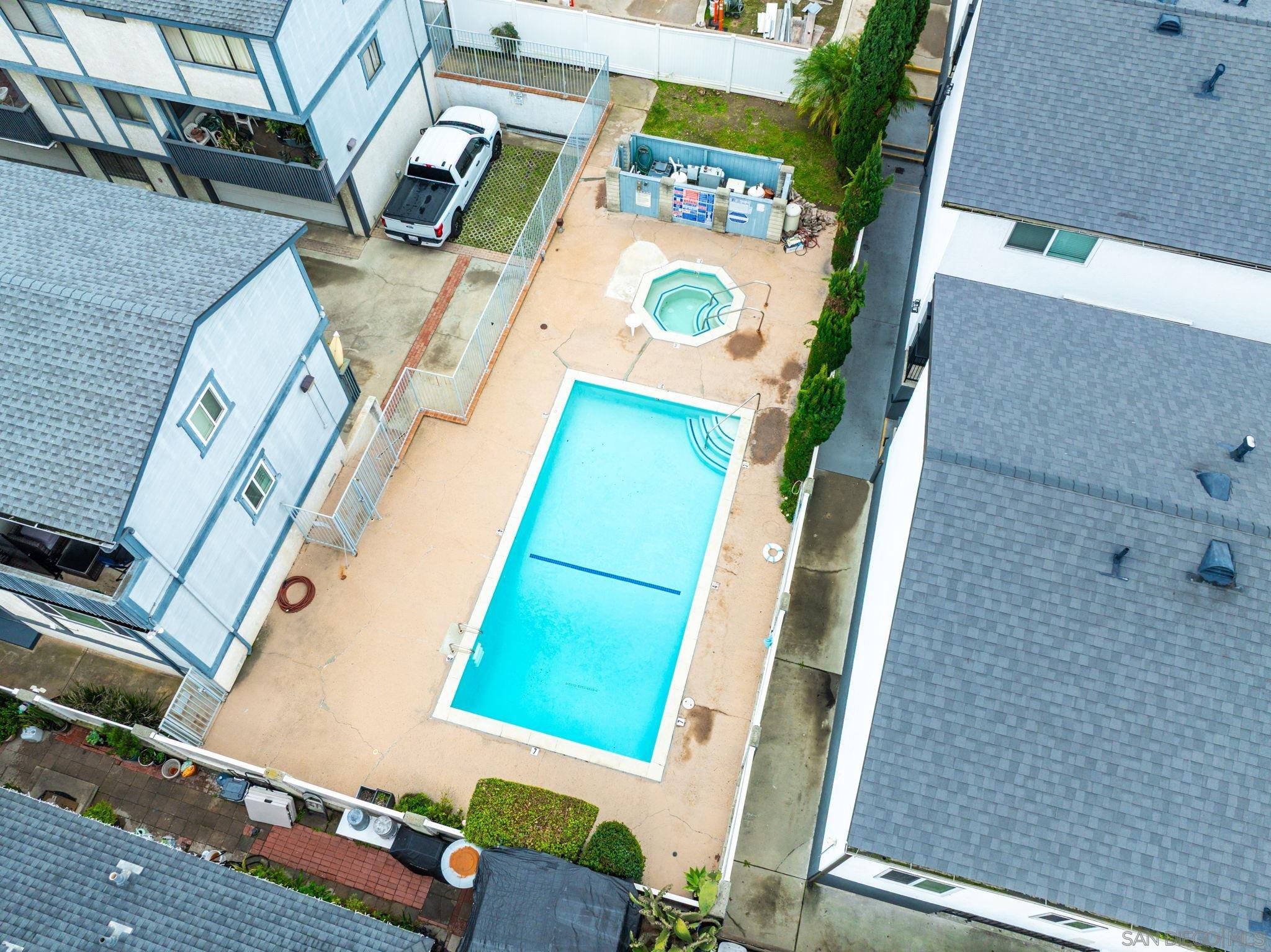 Detail Gallery Image 24 of 27 For 14927  Condon Ave  #9,  Lawndale,  CA 90260 - 3 Beds | 2/1 Baths