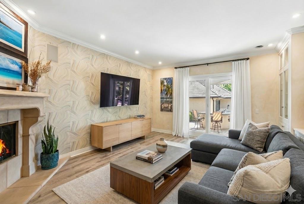 Detail Gallery Image 18 of 62 For 617  Gage Drive, San Diego,  CA 92106 - 6 Beds | 5/1 Baths