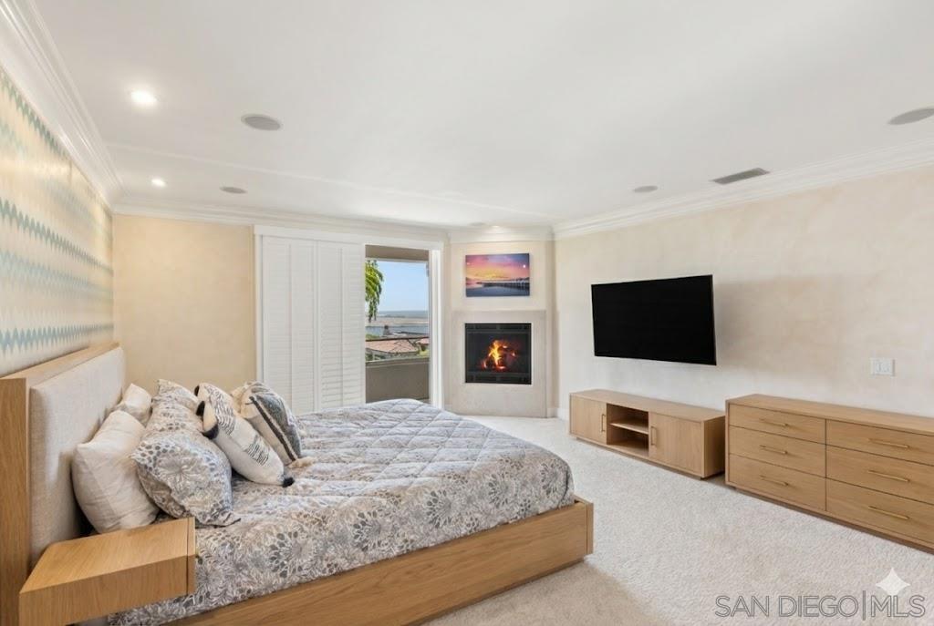 Detail Gallery Image 29 of 62 For 617  Gage Drive, San Diego,  CA 92106 - 6 Beds | 5/1 Baths