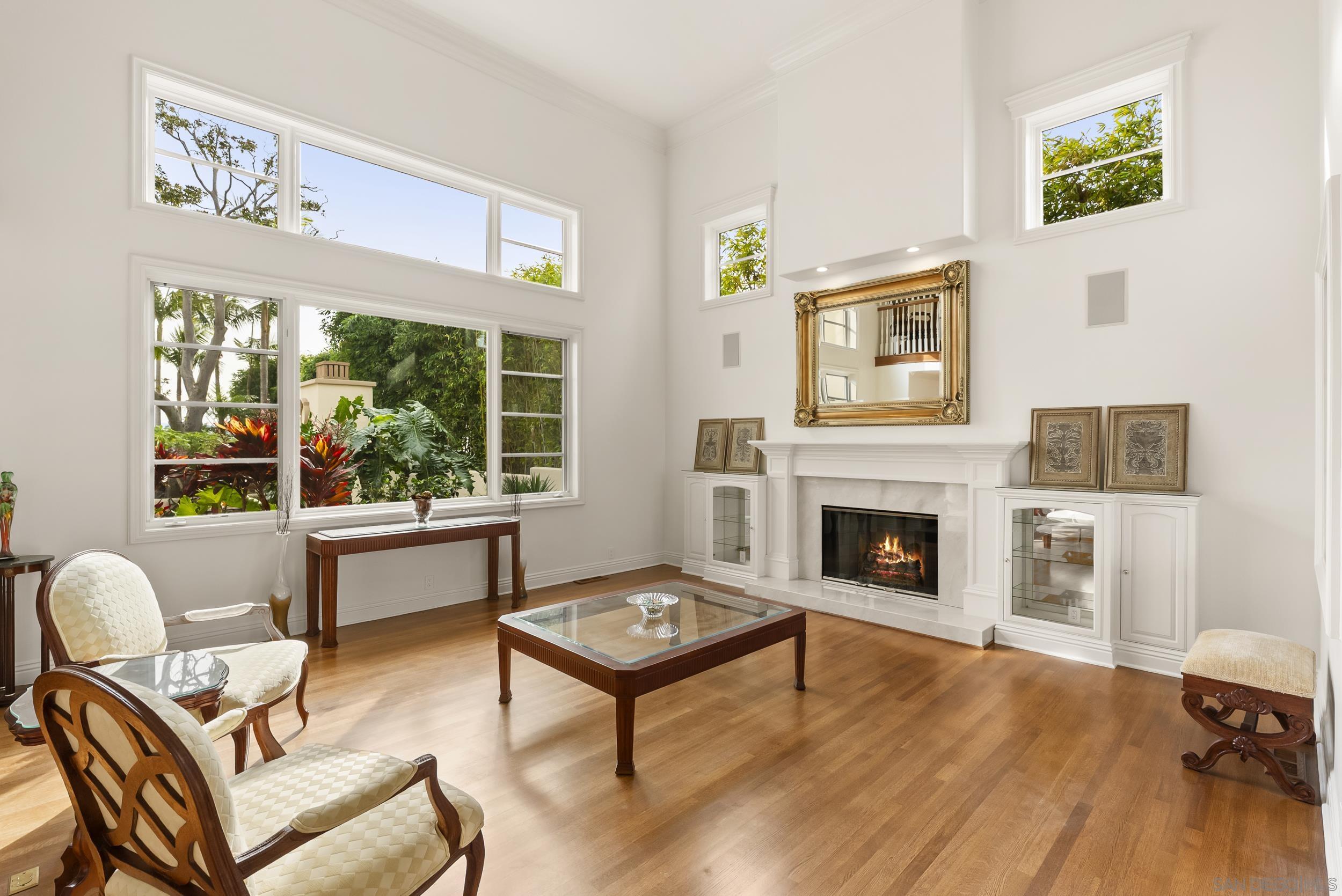 Detail Gallery Image 8 of 62 For 617  Gage Drive, San Diego,  CA 92106 - 6 Beds | 5/1 Baths