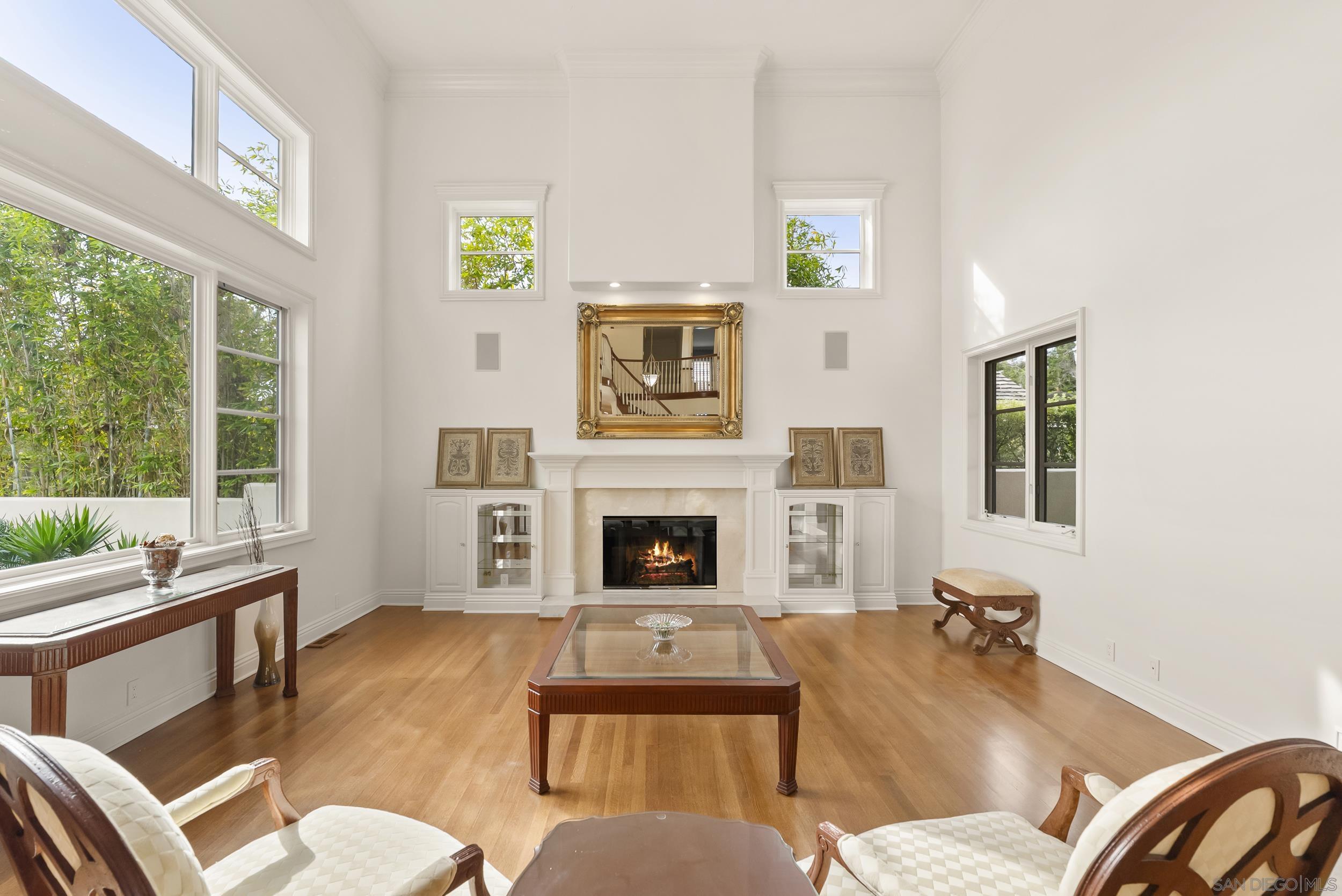 Detail Gallery Image 9 of 62 For 617  Gage Drive, San Diego,  CA 92106 - 6 Beds | 5/1 Baths