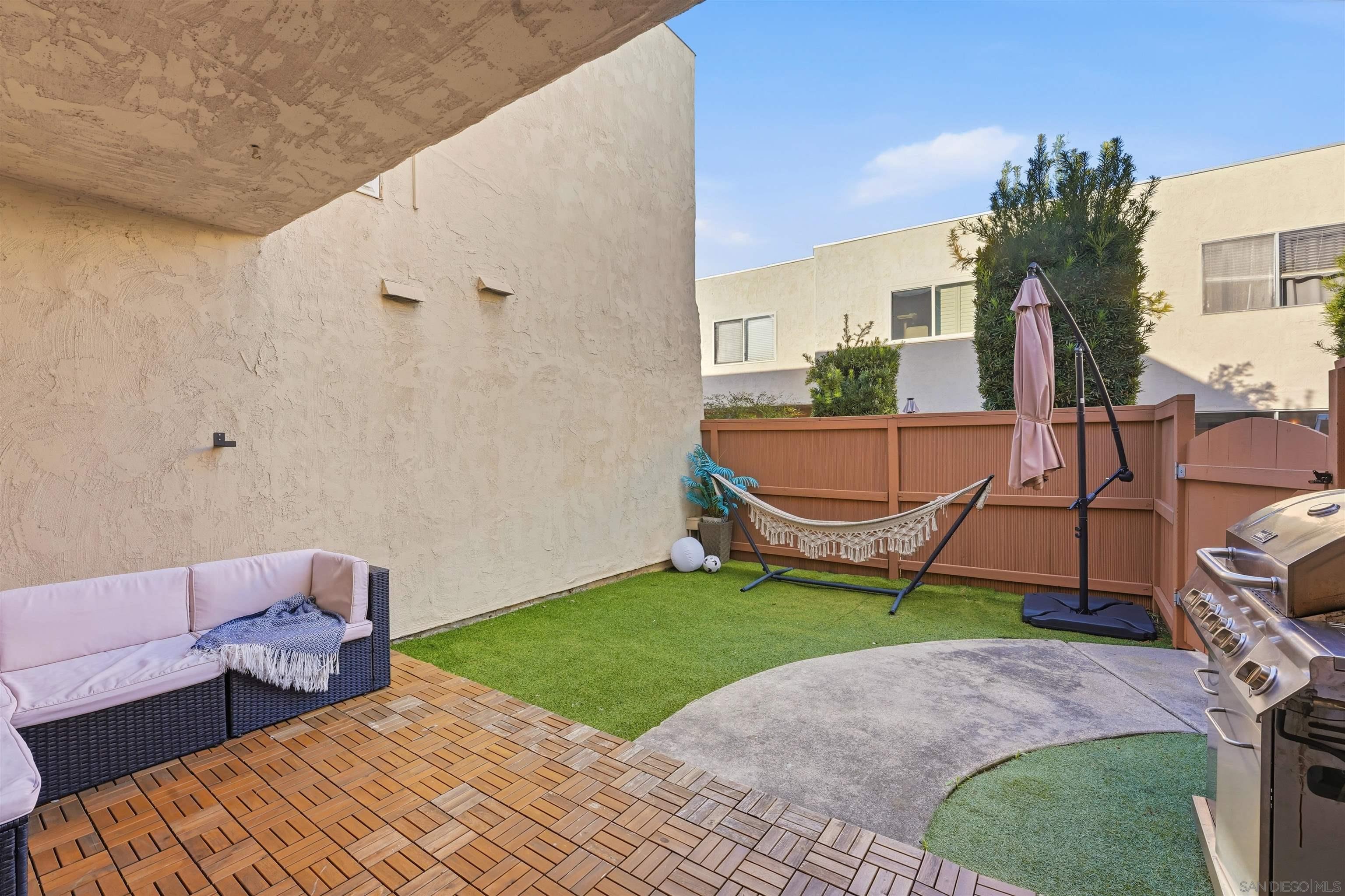 Detail Gallery Image 2 of 36 For 6795  Alvarado Rd  #3,  San Diego,  CA 92120 - 3 Beds | 2/1 Baths