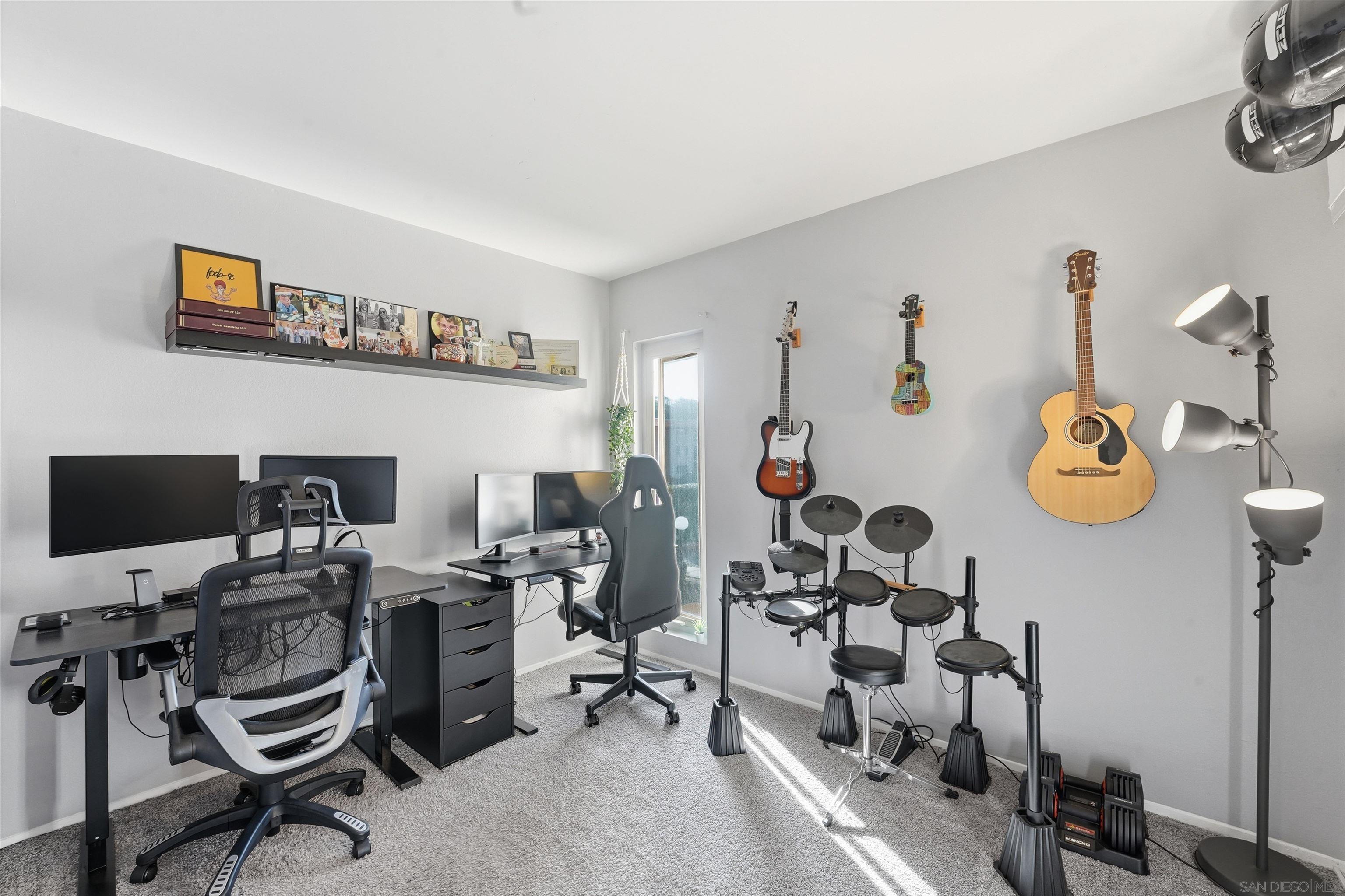 Detail Gallery Image 14 of 36 For 6795  Alvarado Rd  #3,  San Diego,  CA 92120 - 3 Beds | 2/1 Baths