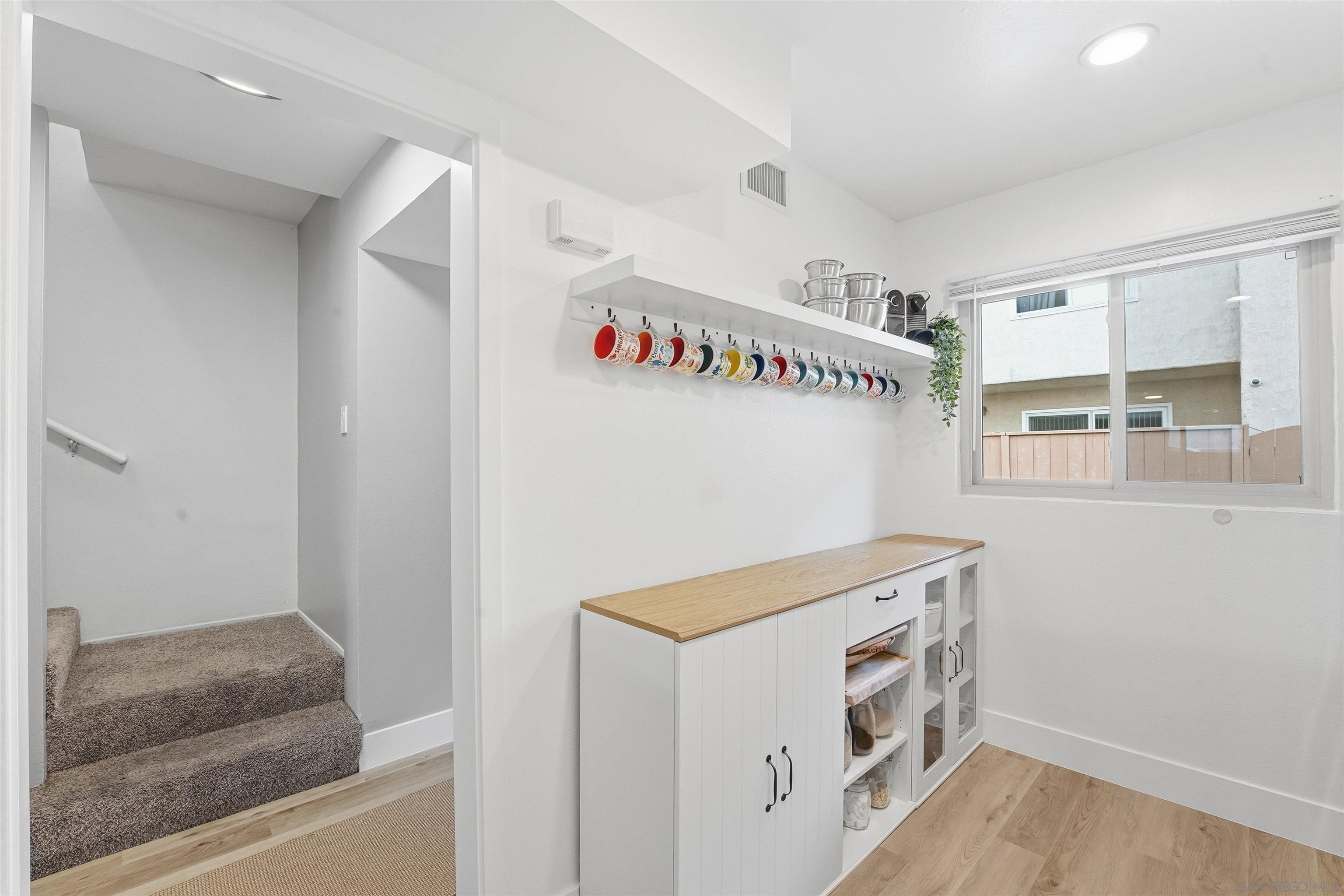 Detail Gallery Image 23 of 36 For 6795  Alvarado Rd  #3,  San Diego,  CA 92120 - 3 Beds | 2/1 Baths