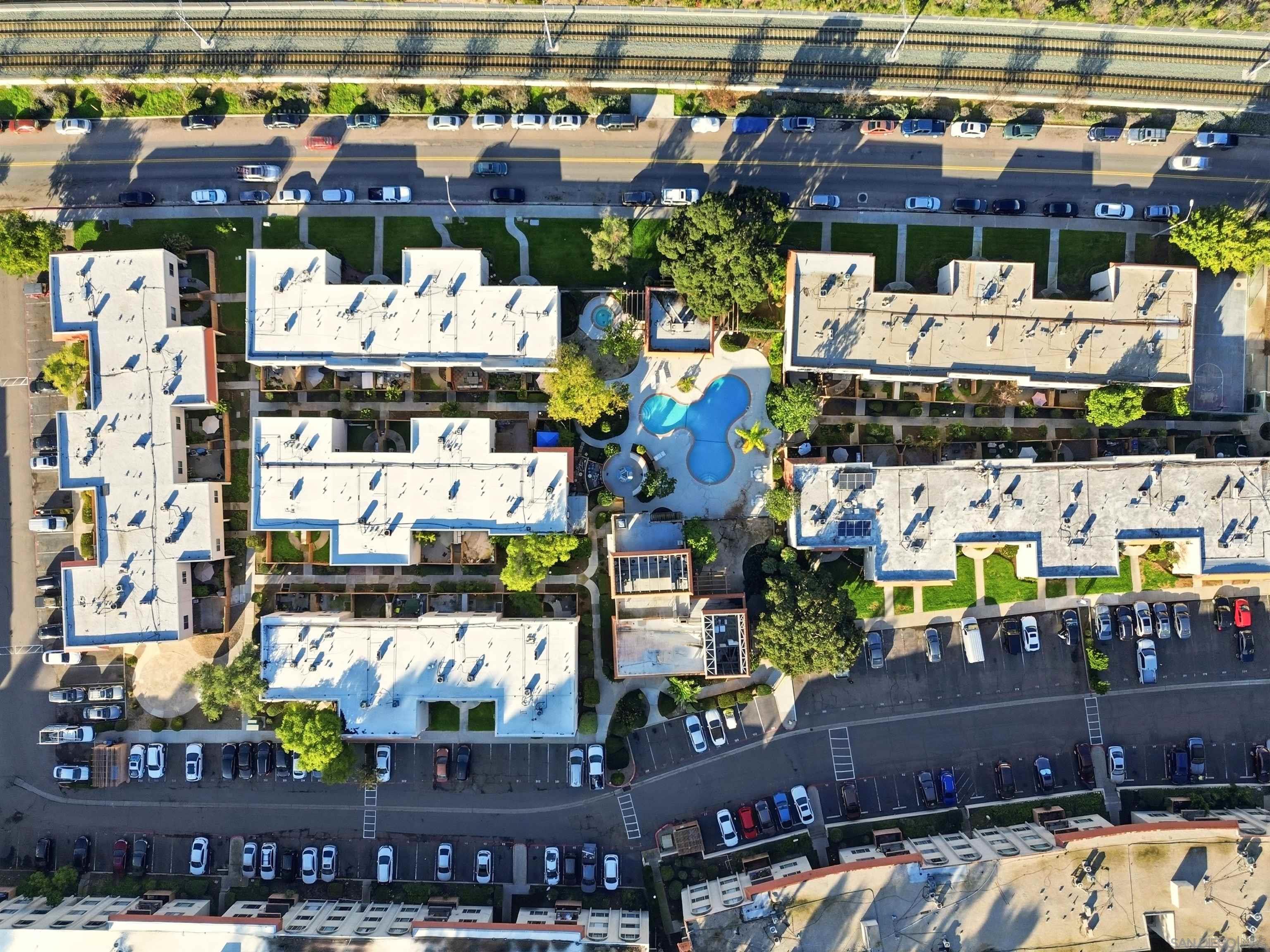 Detail Gallery Image 35 of 36 For 6795  Alvarado Rd  #3,  San Diego,  CA 92120 - 3 Beds | 2/1 Baths