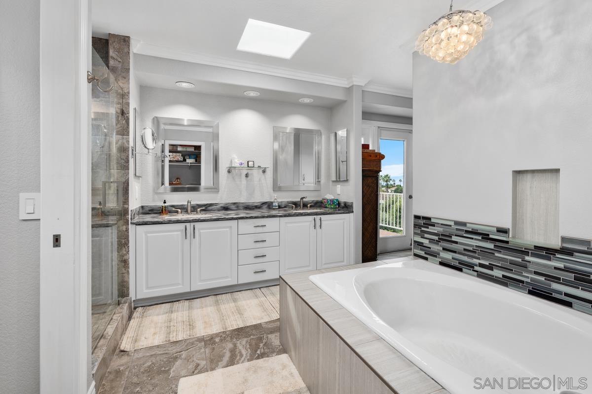 Detail Gallery Image 31 of 41 For 7521  Navigator Circle, Carlsbad,  CA 92011 - 4 Beds | 3 Baths