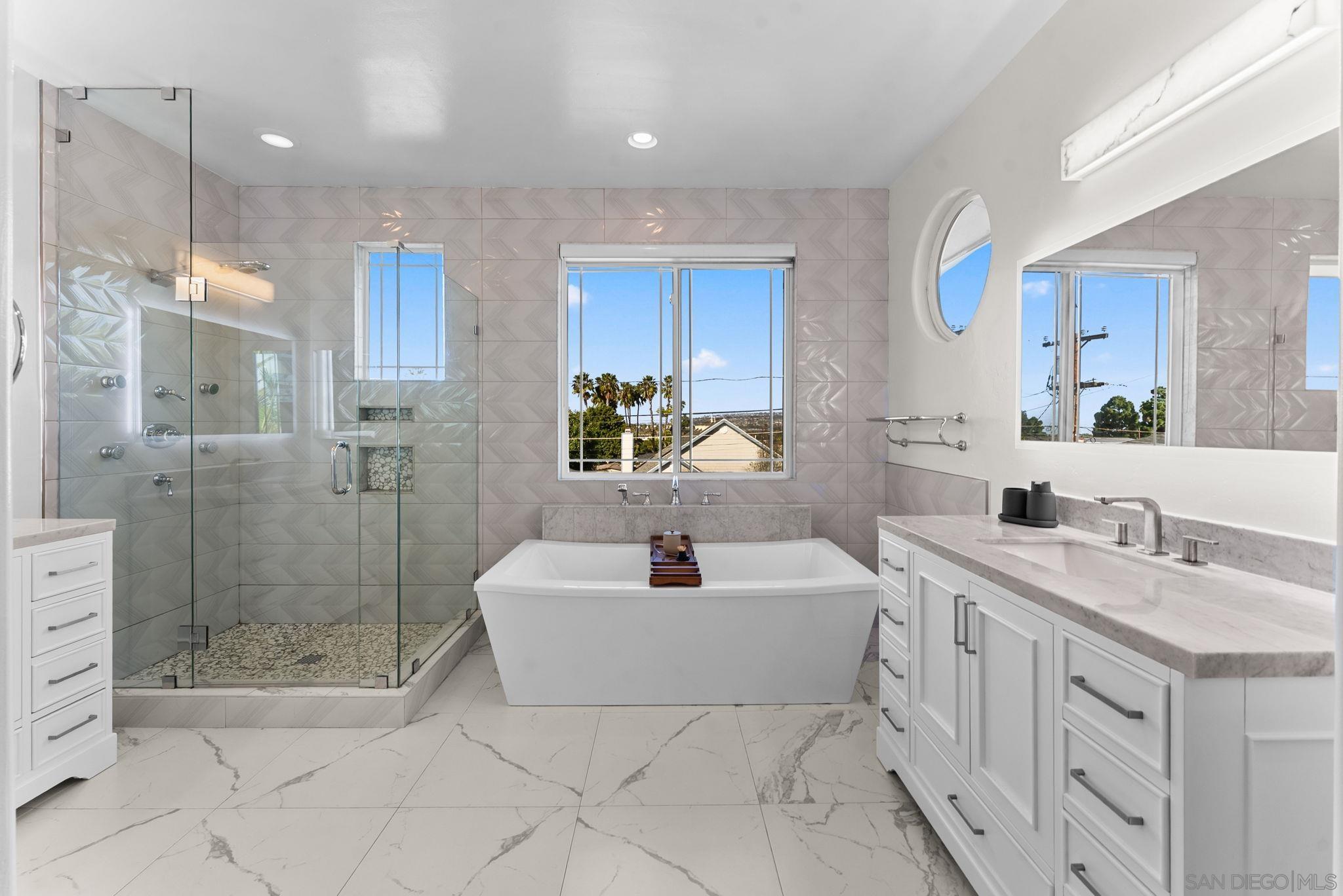 Detail Gallery Image 26 of 55 For 1550  Morenci St, San Diego,  CA 92110 - 5 Beds | 4 Baths