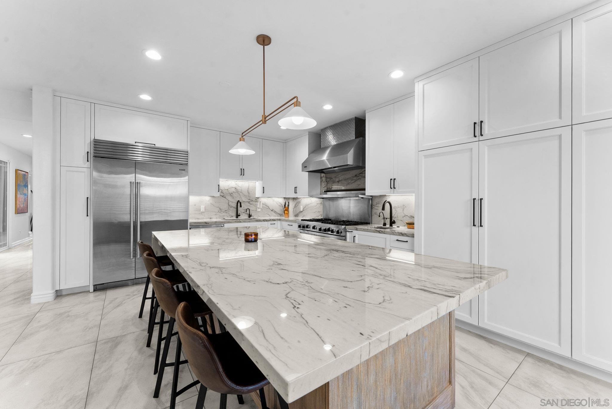 Detail Gallery Image 10 of 55 For 1550  Morenci St, San Diego,  CA 92110 - 5 Beds | 4 Baths