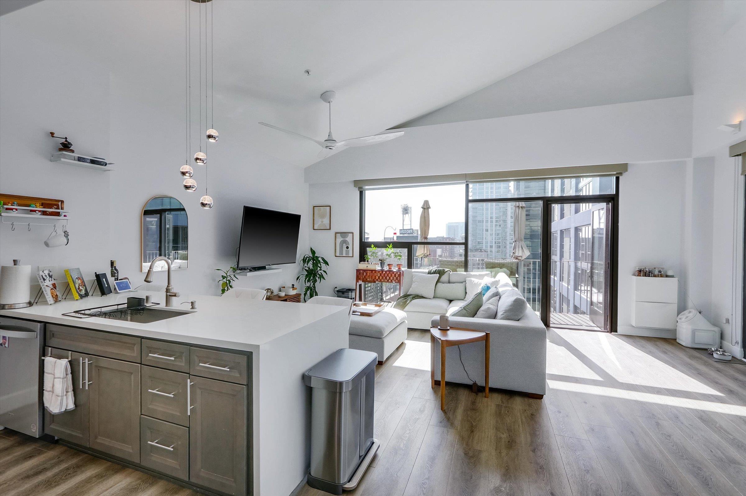 Front Image Thumbnail for SD2600688