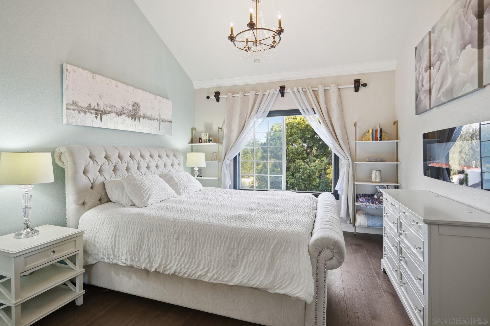 Detail Gallery Image 13 of 29 For 1866  Matin Cir  #111,  San Marcos,  CA 92069 - 4 Beds | 2/1 Baths