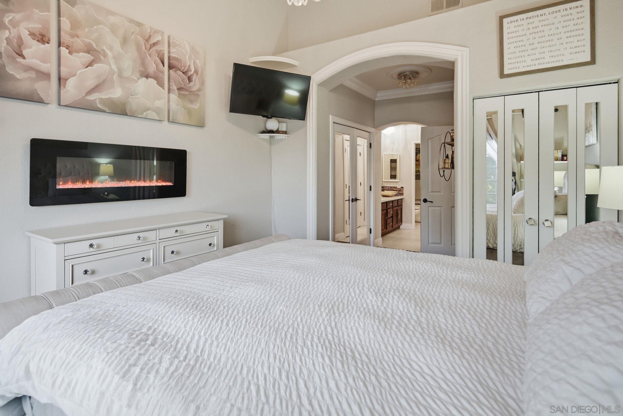 Detail Gallery Image 14 of 29 For 1866  Matin Cir  #111,  San Marcos,  CA 92069 - 4 Beds | 2/1 Baths