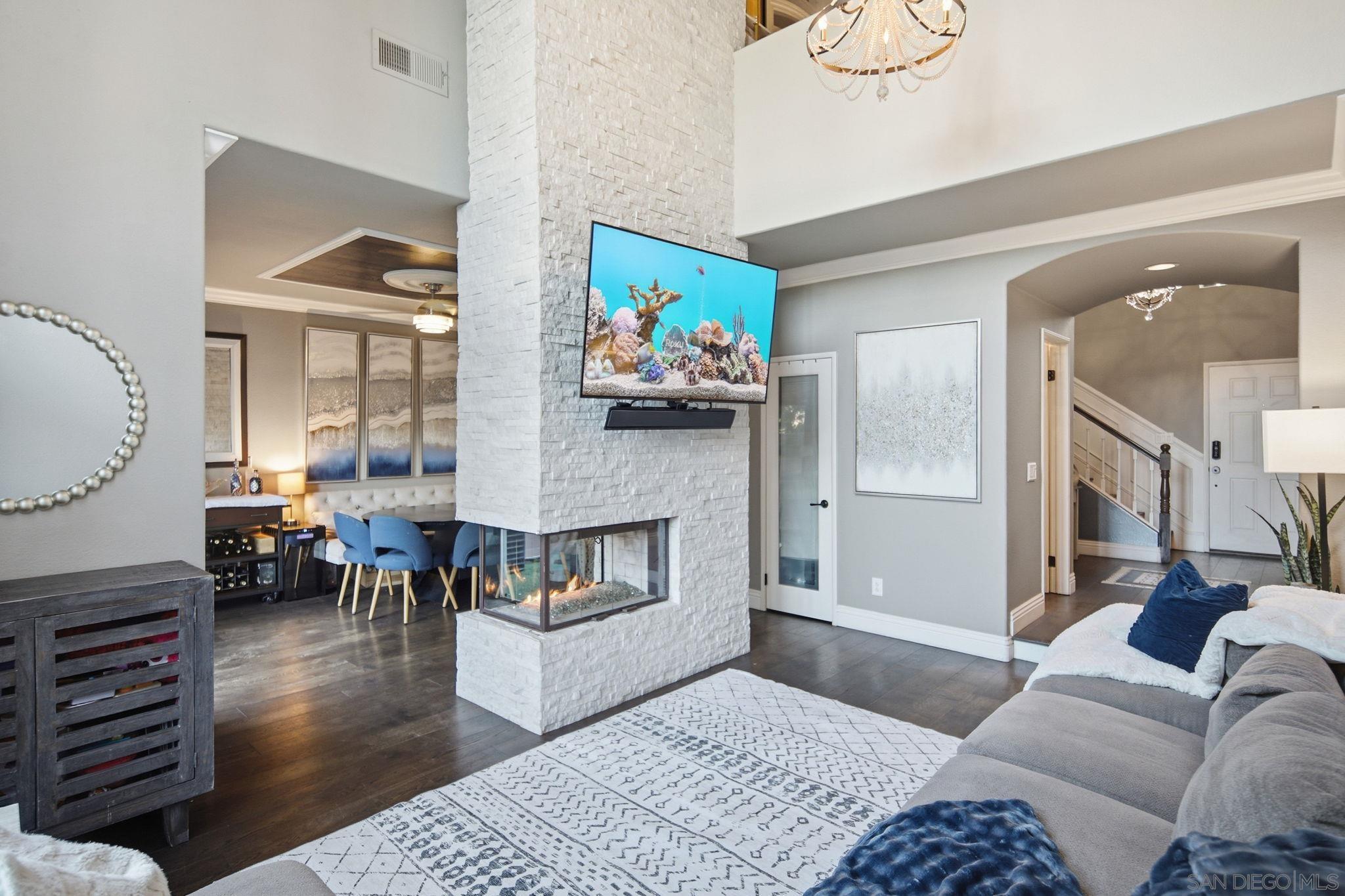 Detail Gallery Image 4 of 29 For 1866  Matin Cir  #111,  San Marcos,  CA 92069 - 4 Beds | 2/1 Baths