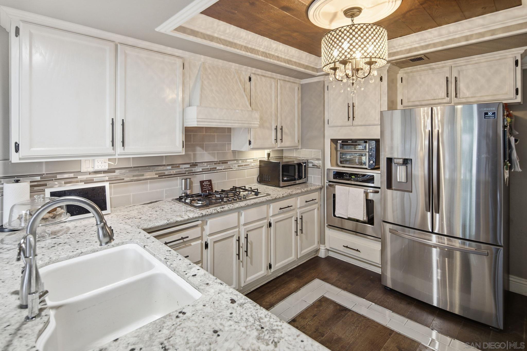 Detail Gallery Image 8 of 29 For 1866  Matin Cir  #111,  San Marcos,  CA 92069 - 4 Beds | 2/1 Baths