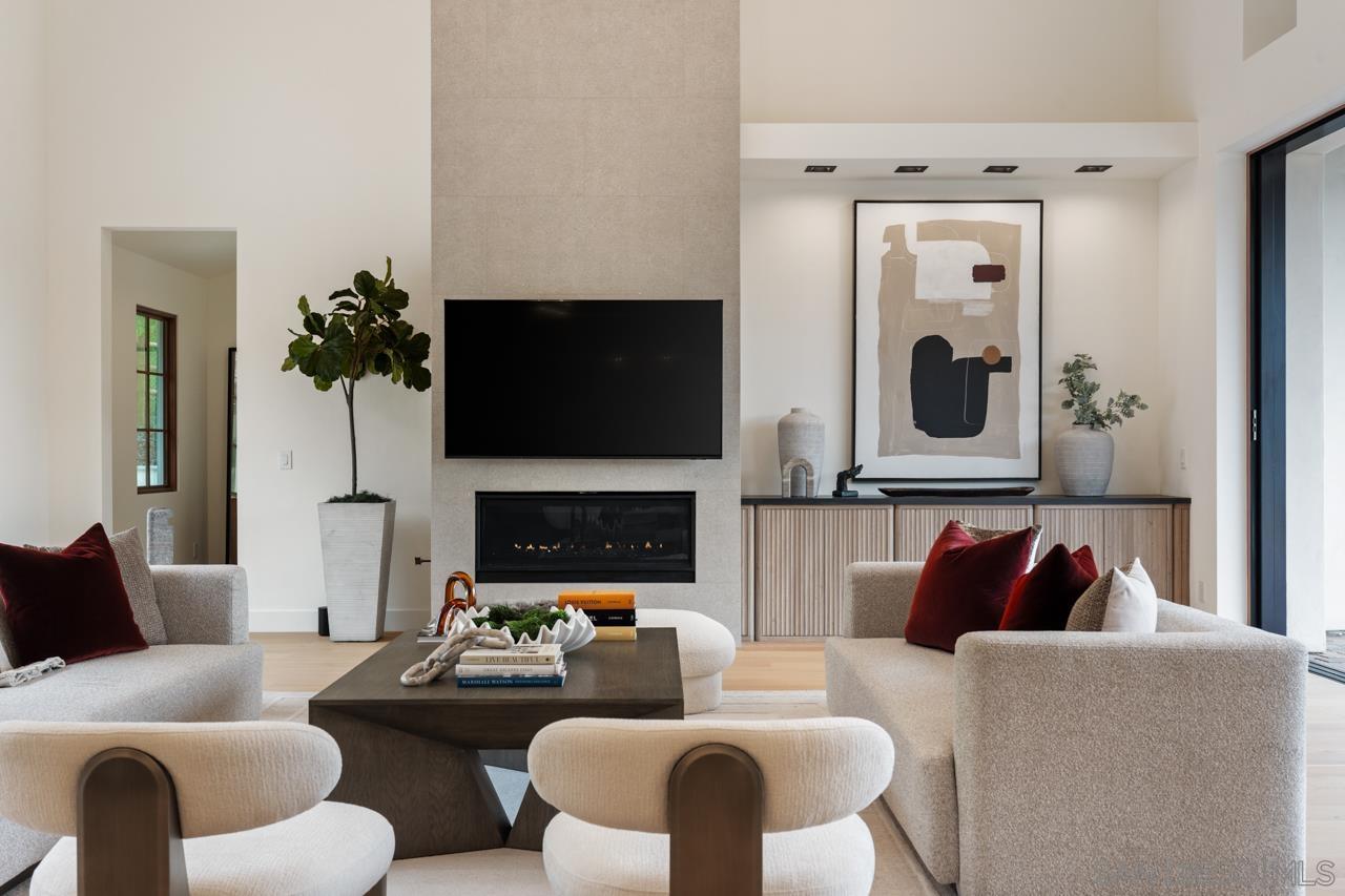 Detail Gallery Image 16 of 75 For 5758  Las Palomas, Rancho Santa Fe,  CA 92067 - 5 Beds | 5/2 Baths