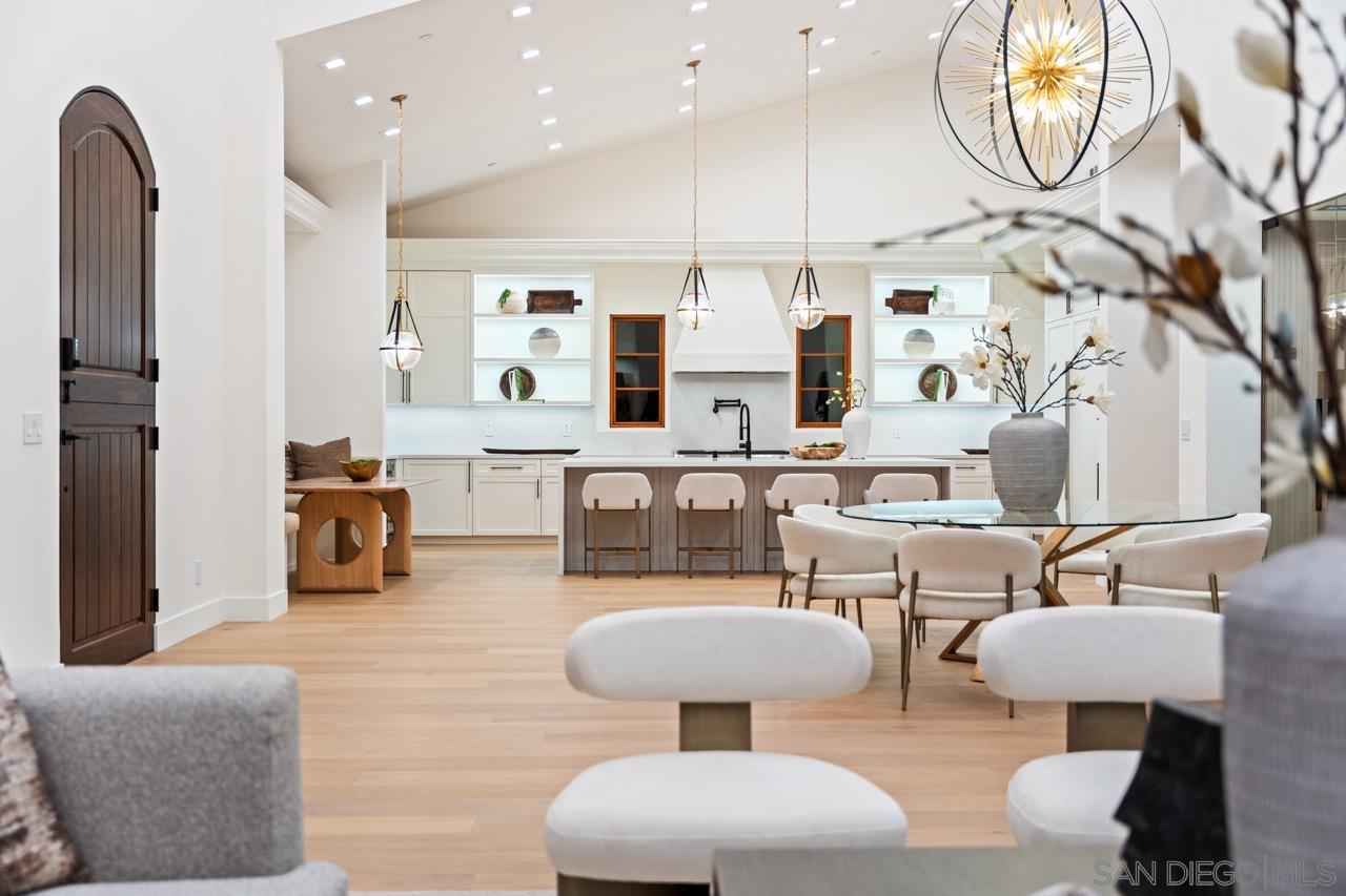 Detail Gallery Image 34 of 74 For 5758  Las Palomas, Rancho Santa Fe,  CA 92067 - 5 Beds | 5/2 Baths