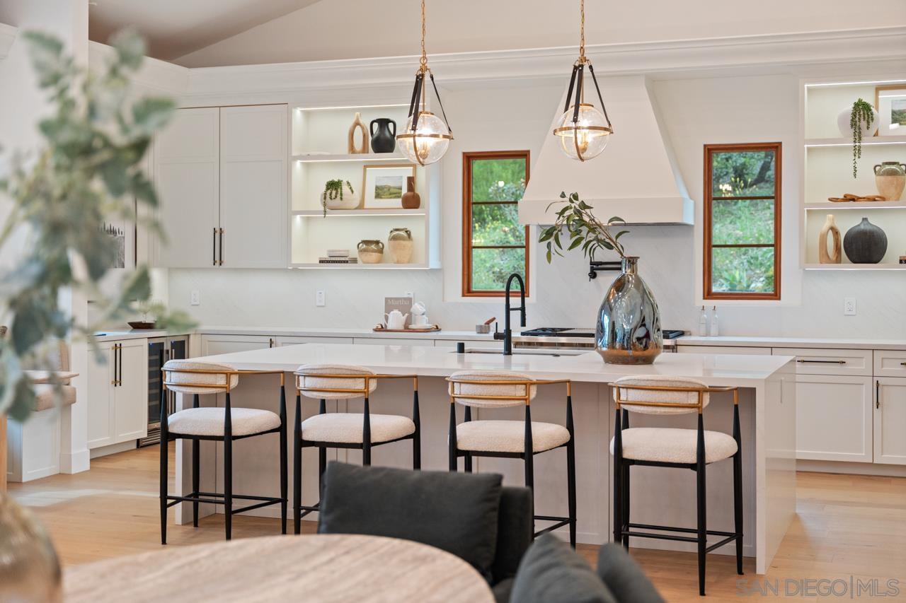 Detail Gallery Image 35 of 75 For 5758  Las Palomas, Rancho Santa Fe,  CA 92067 - 5 Beds | 5/2 Baths