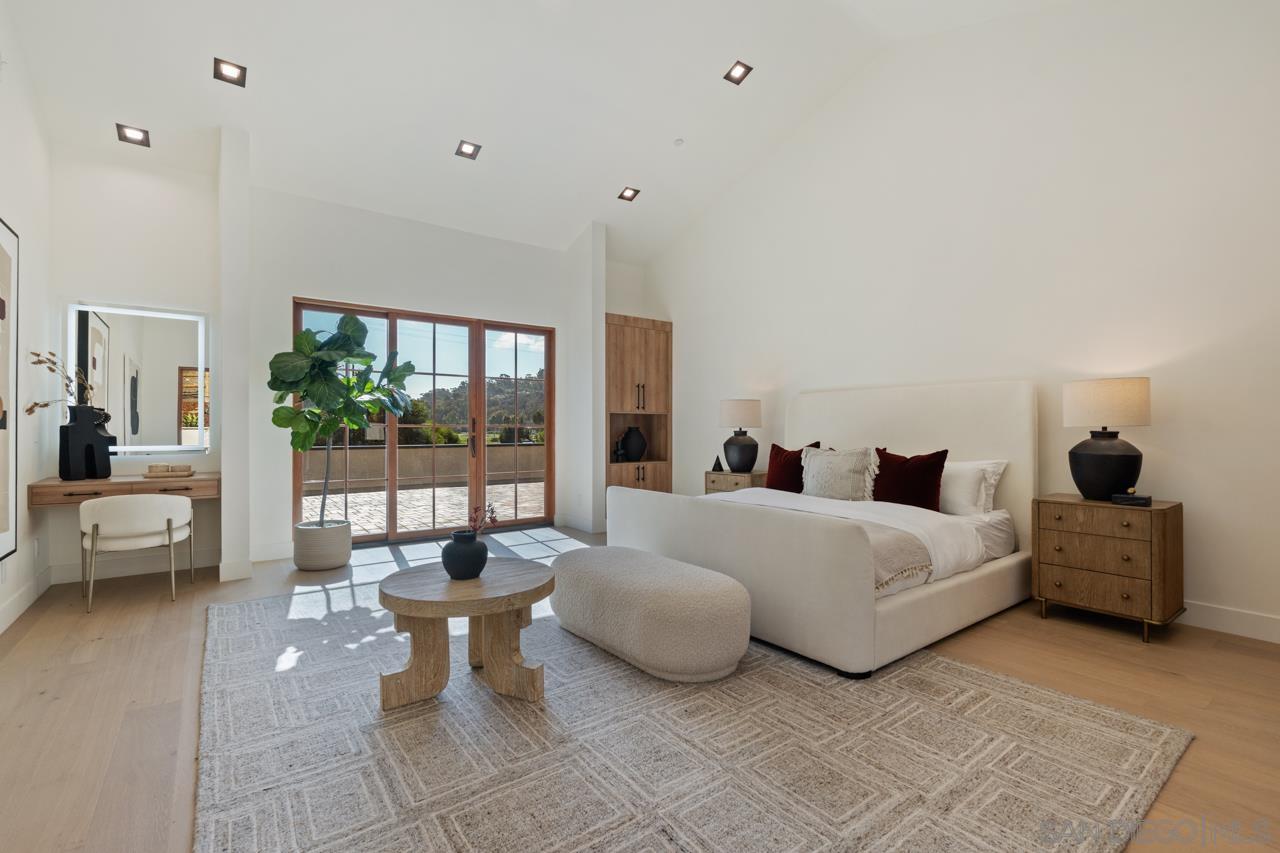 Detail Gallery Image 40 of 73 For 5758  Las Palomas, Rancho Santa Fe,  CA 92067 - 5 Beds | 5/2 Baths