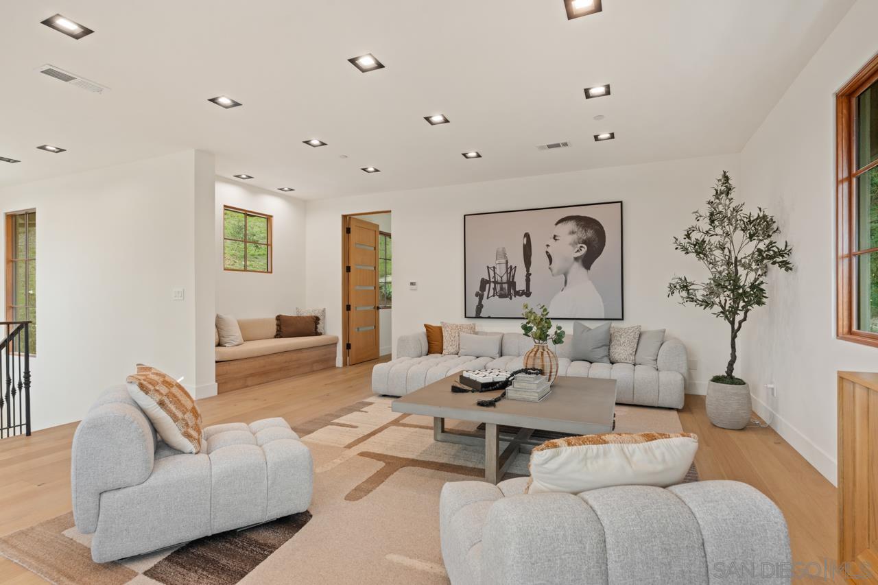 Detail Gallery Image 58 of 75 For 5758  Las Palomas, Rancho Santa Fe,  CA 92067 - 5 Beds | 5/2 Baths