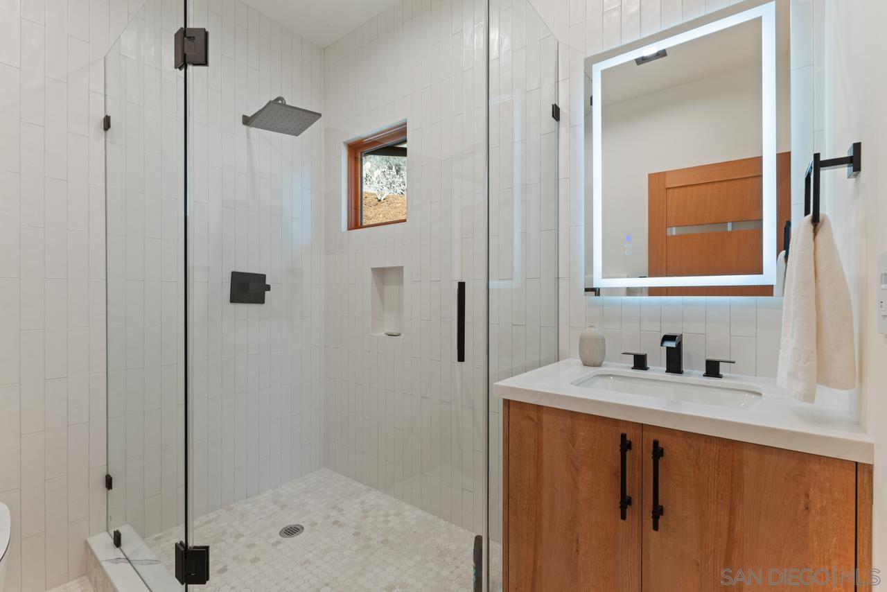 Detail Gallery Image 68 of 73 For 5758  Las Palomas, Rancho Santa Fe,  CA 92067 - 5 Beds | 5/2 Baths