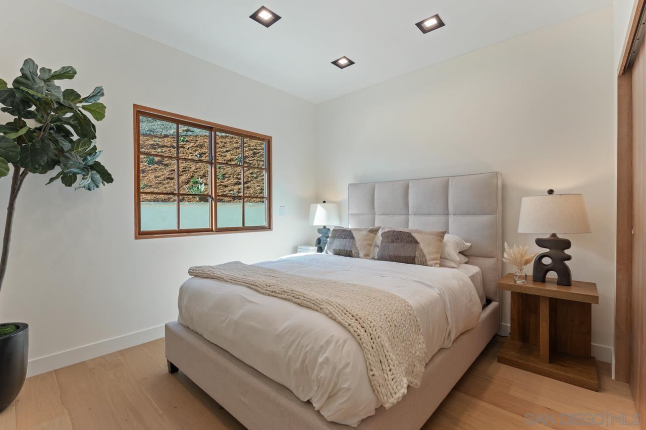 Detail Gallery Image 68 of 74 For 5758  Las Palomas, Rancho Santa Fe,  CA 92067 - 5 Beds | 5/2 Baths