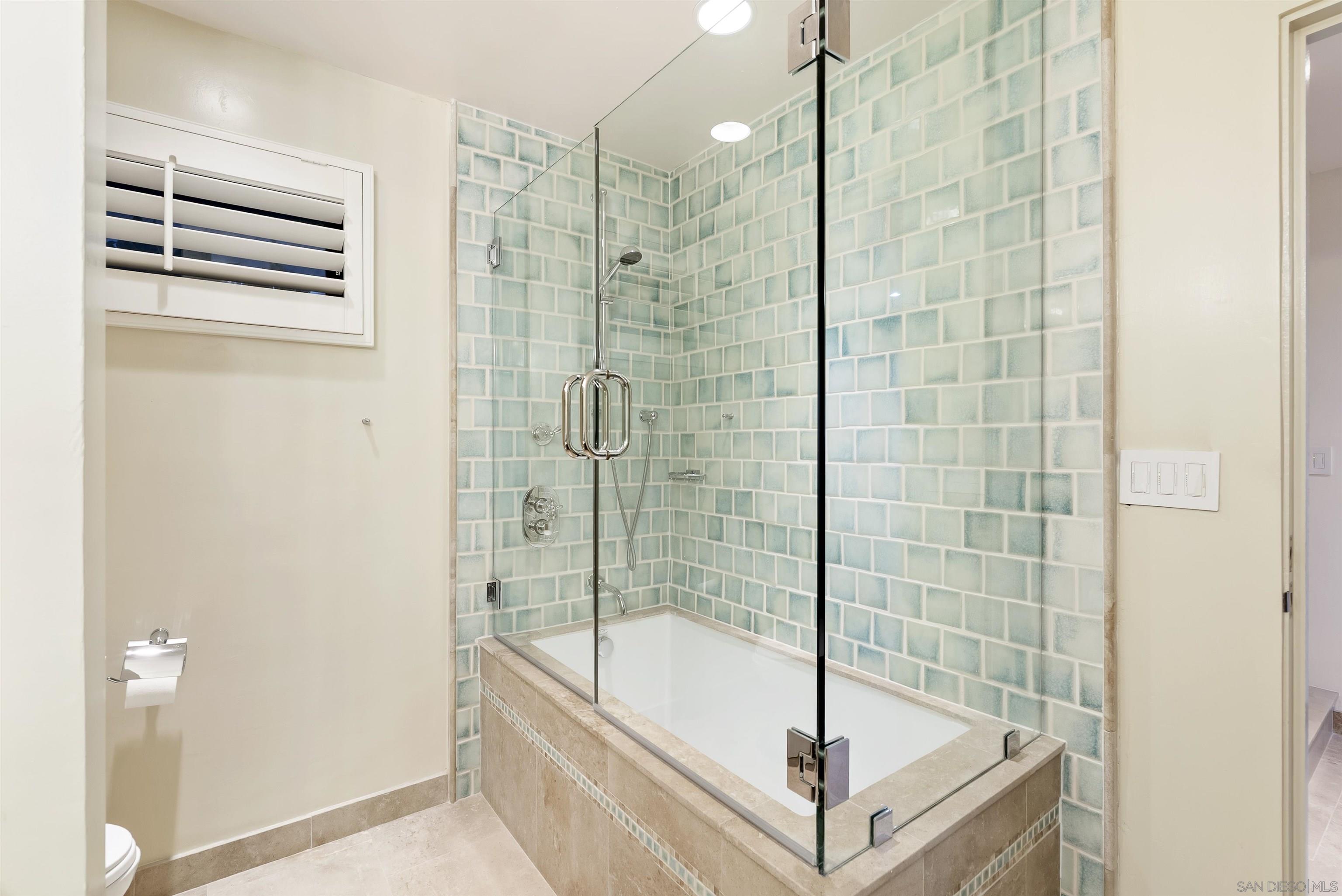 Detail Gallery Image 18 of 22 For 13024  Caminito Mar Villa, Del Mar,  CA 92014 - 2 Beds | 2/1 Baths