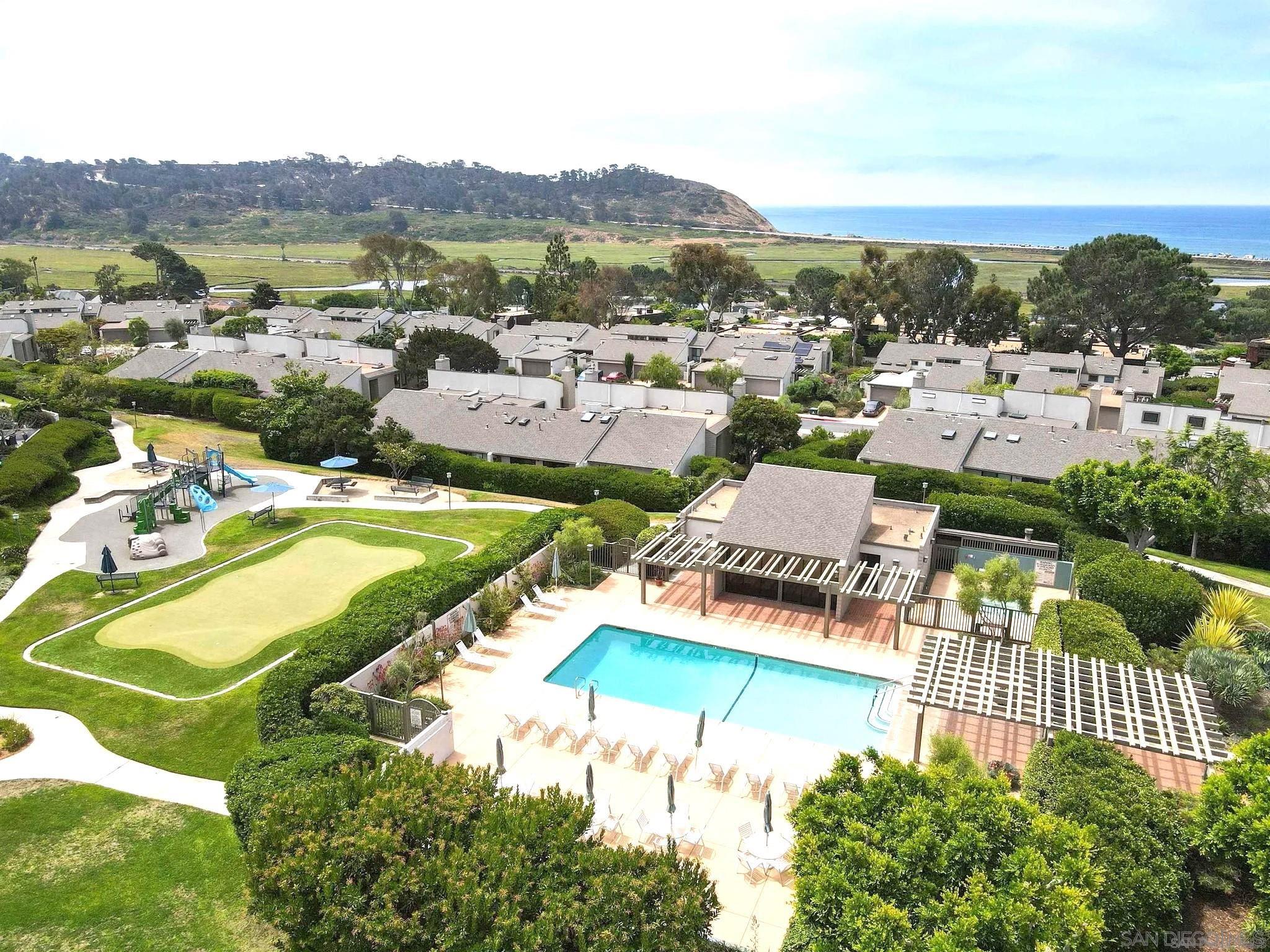 Detail Gallery Image 21 of 22 For 13024  Caminito Mar Villa, Del Mar,  CA 92014 - 2 Beds | 2/1 Baths