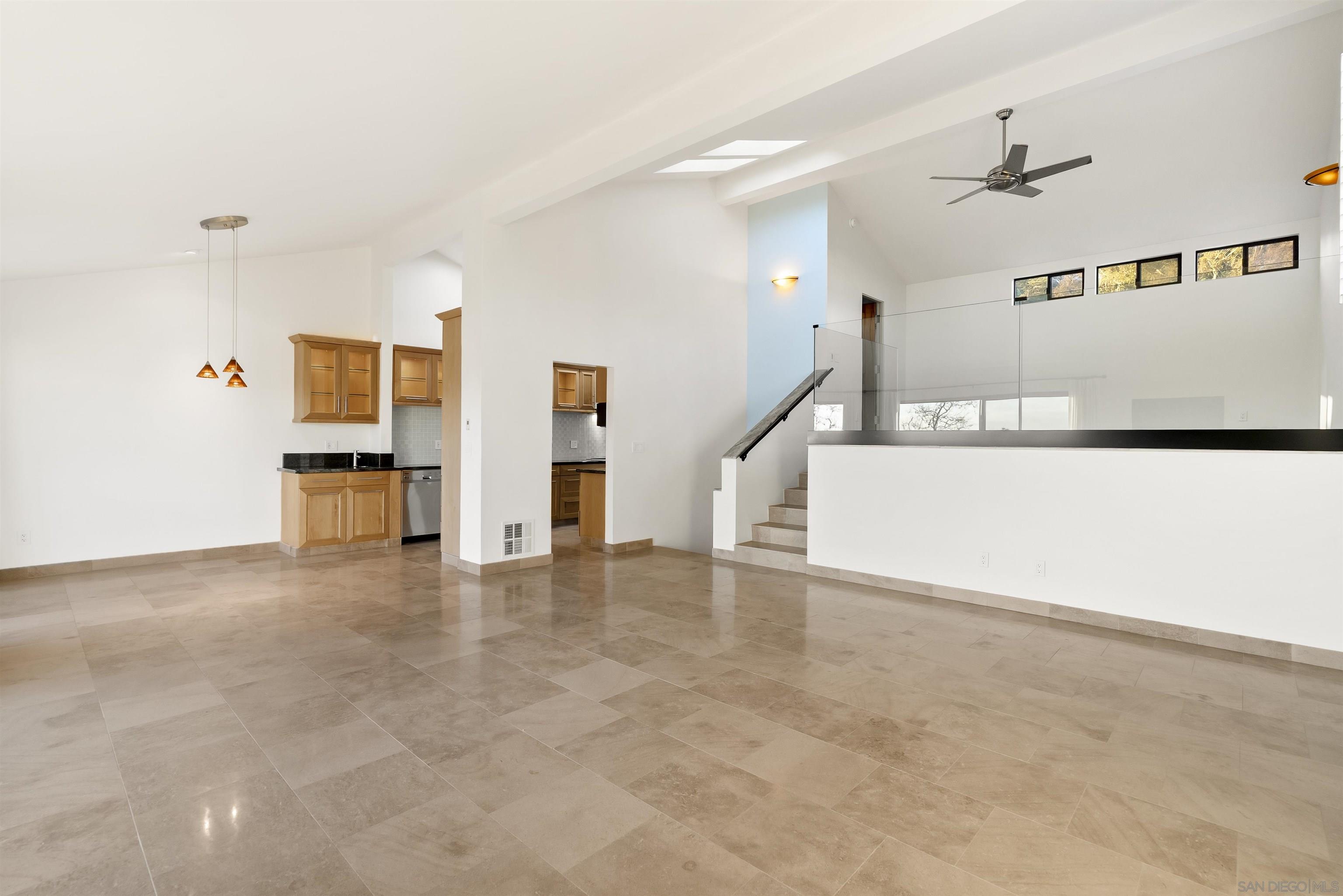 Detail Gallery Image 9 of 22 For 13024  Caminito Mar Villa, Del Mar,  CA 92014 - 2 Beds | 2/1 Baths