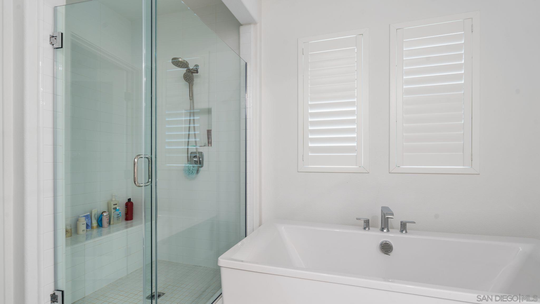 Detail Gallery Image 15 of 37 For 15681  Rennyson Way, San Diego,  CA 92127 - 4 Beds | 3/1 Baths