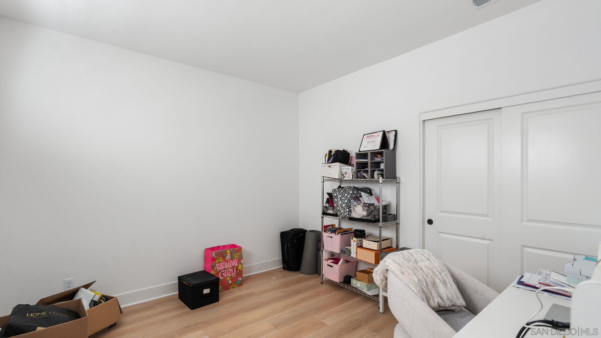 Detail Gallery Image 24 of 37 For 15681  Rennyson Way, San Diego,  CA 92127 - 4 Beds | 3/1 Baths