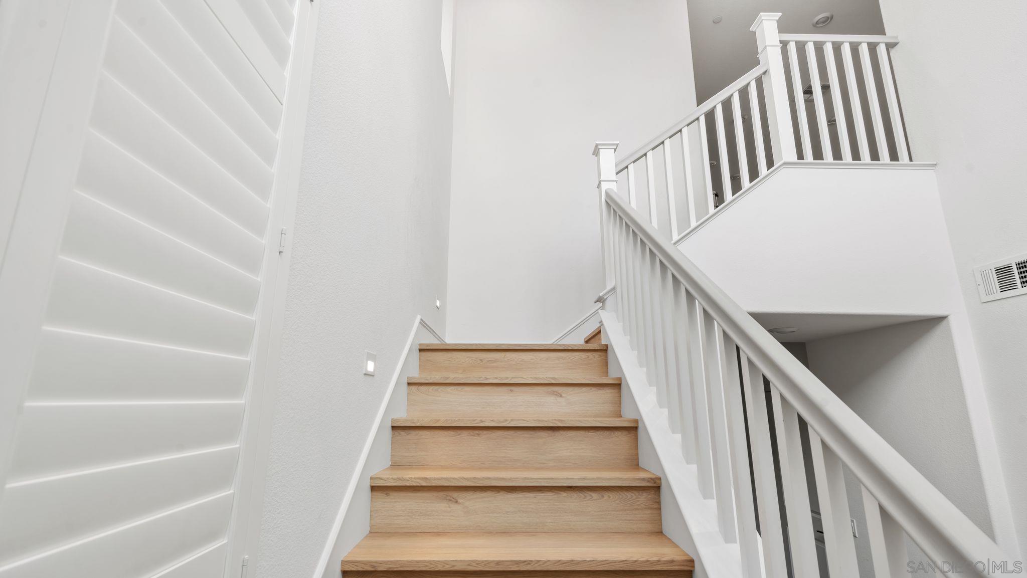 Detail Gallery Image 28 of 37 For 15681  Rennyson Way, San Diego,  CA 92127 - 4 Beds | 3/1 Baths