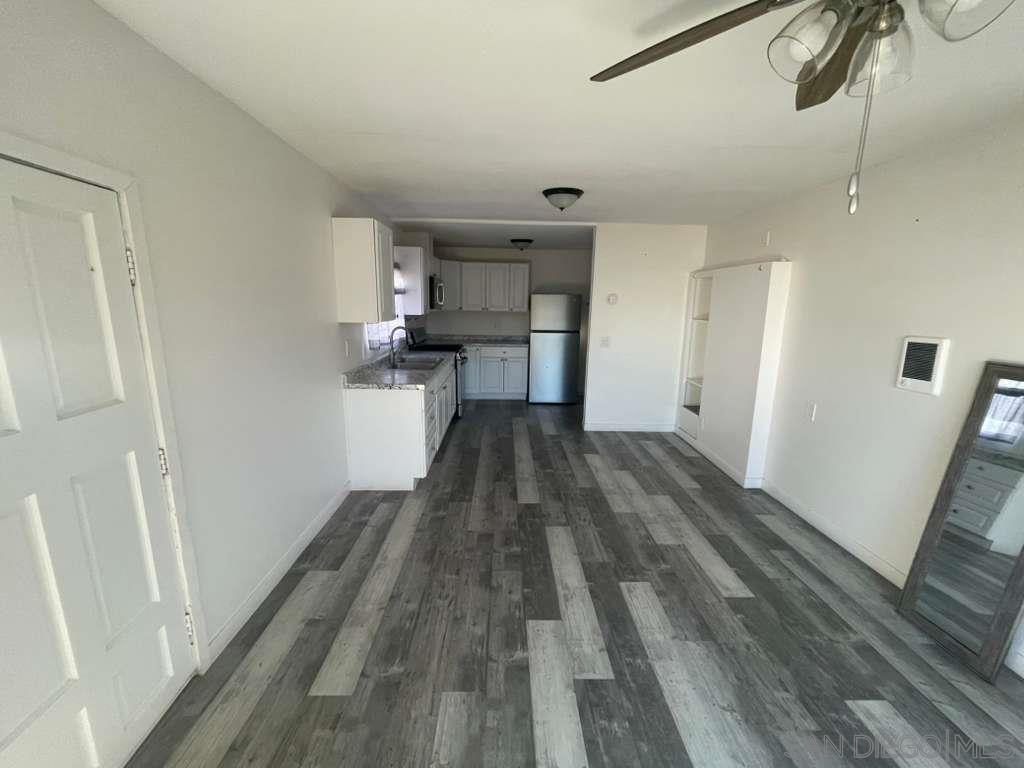 Detail Gallery Image 4 of 11 For 1733  Dahlia Ave, San Diego,  CA 92154 - 2 Beds | 2 Baths