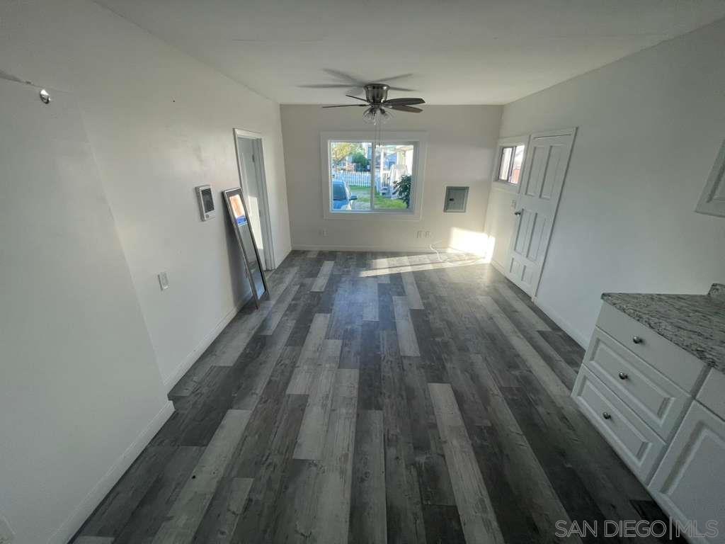 Detail Gallery Image 5 of 11 For 1733  Dahlia Ave, San Diego,  CA 92154 - 2 Beds | 2 Baths