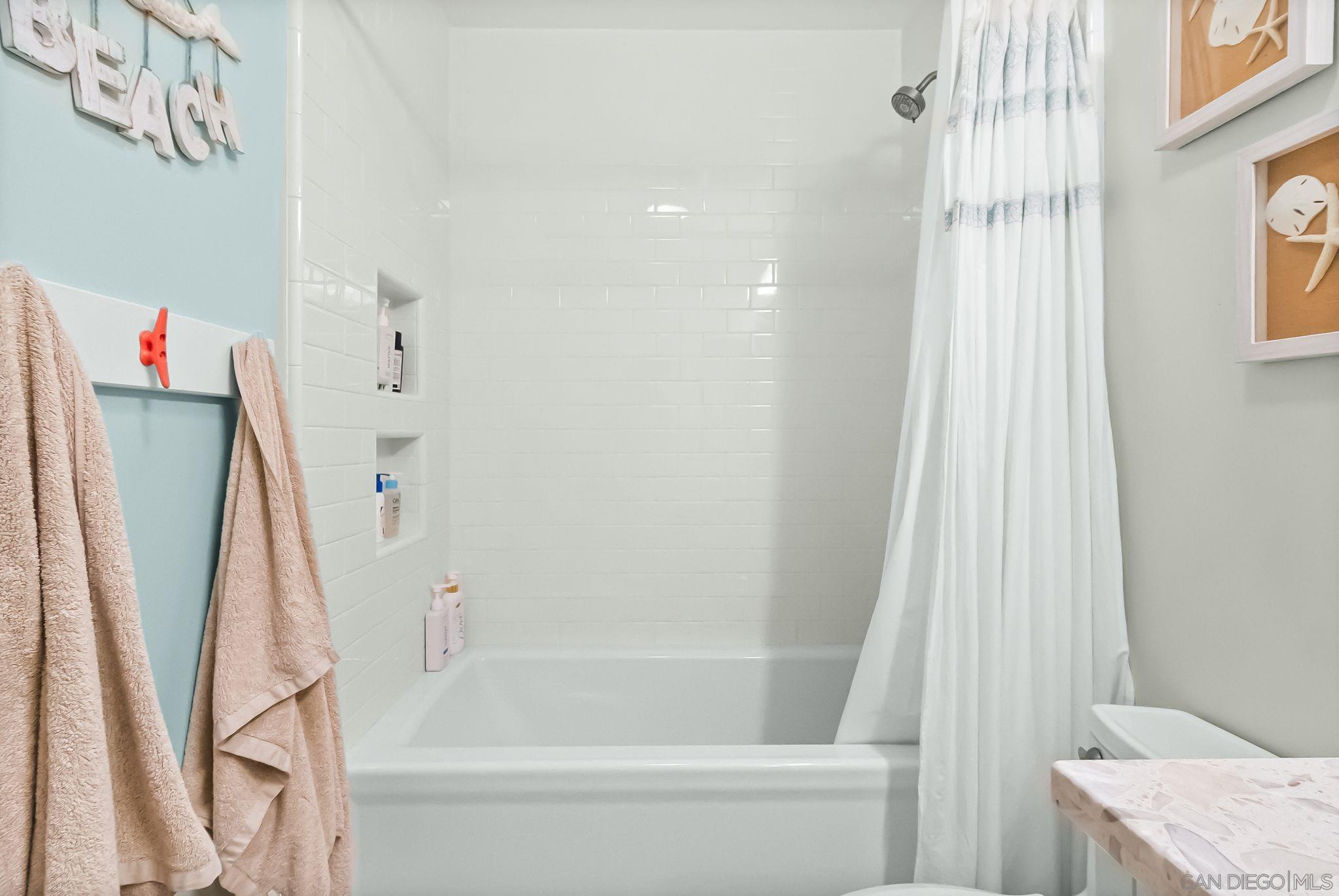 Detail Gallery Image 15 of 31 For 13814  Recuerdo Dr, Del Mar,  CA 92014 - 4 Beds | 2 Baths