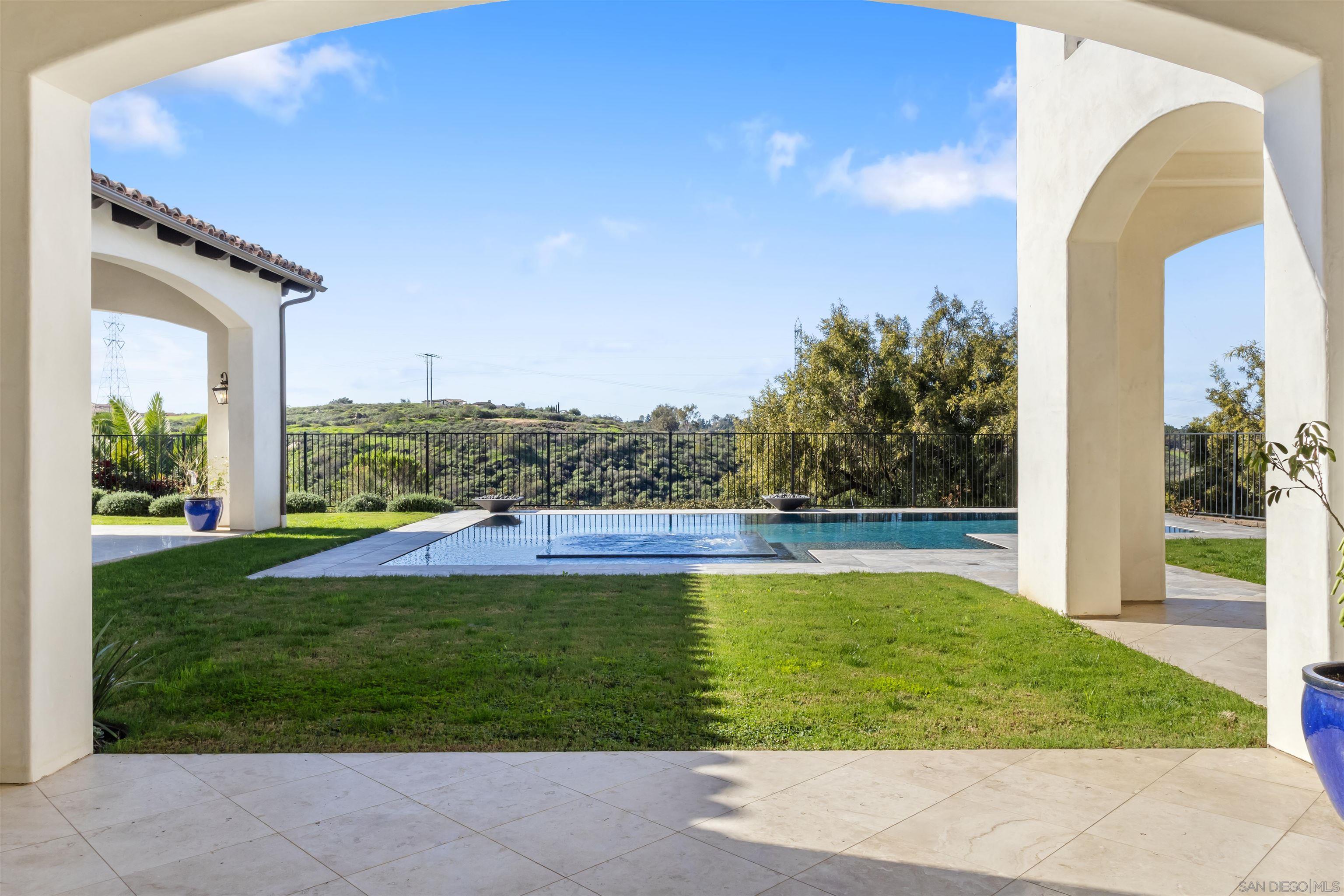 Detail Gallery Image 35 of 59 For 7545  Top O the Morning Way, San Diego,  CA 92127 - 4 Beds | 4/1 Baths