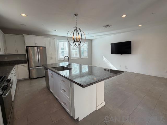 Detail Gallery Image 11 of 39 For 2275  Element Way  5, Chula Vista,  CA 91915 - 3 Beds | 2/1 Baths