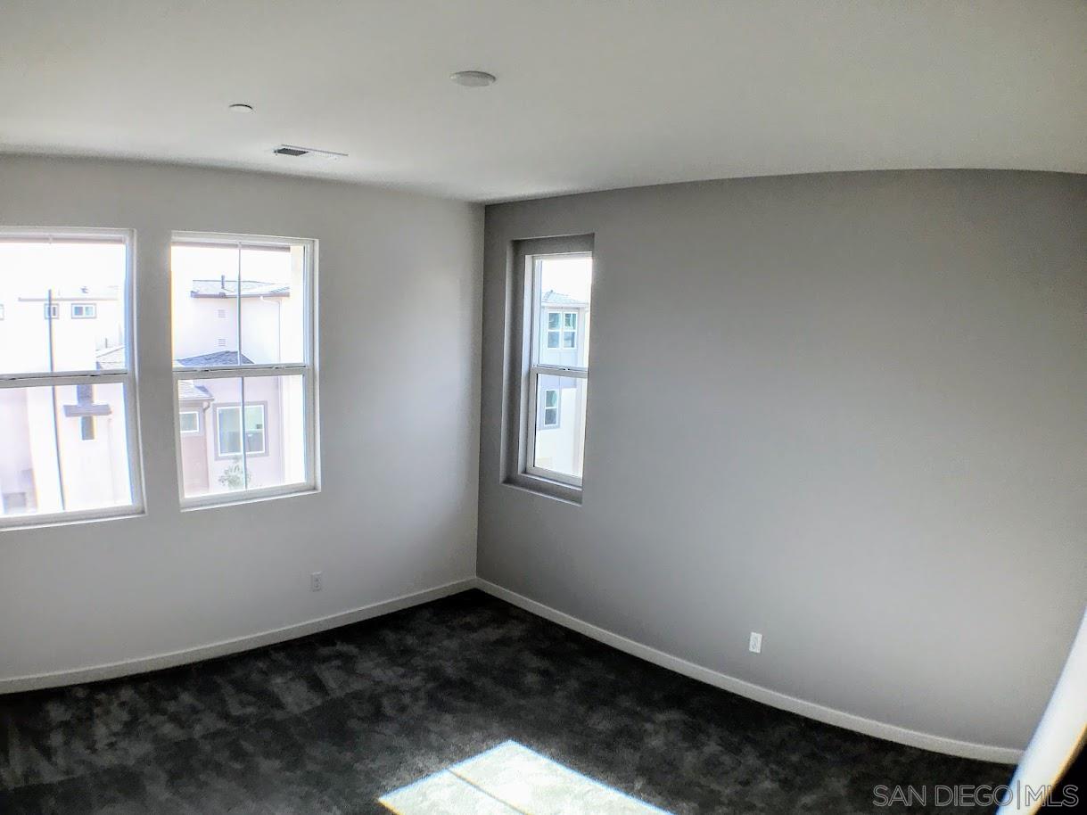 Detail Gallery Image 23 of 39 For 2275  Element Way  5, Chula Vista,  CA 91915 - 3 Beds | 2/1 Baths