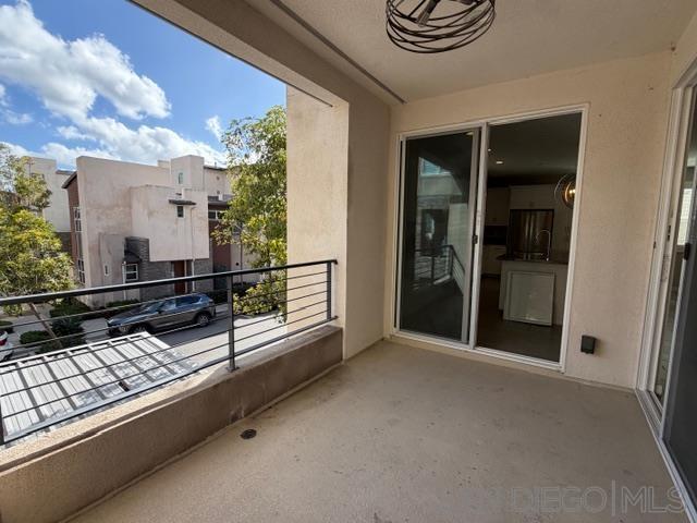 Detail Gallery Image 8 of 39 For 2275  Element Way  5, Chula Vista,  CA 91915 - 3 Beds | 2/1 Baths