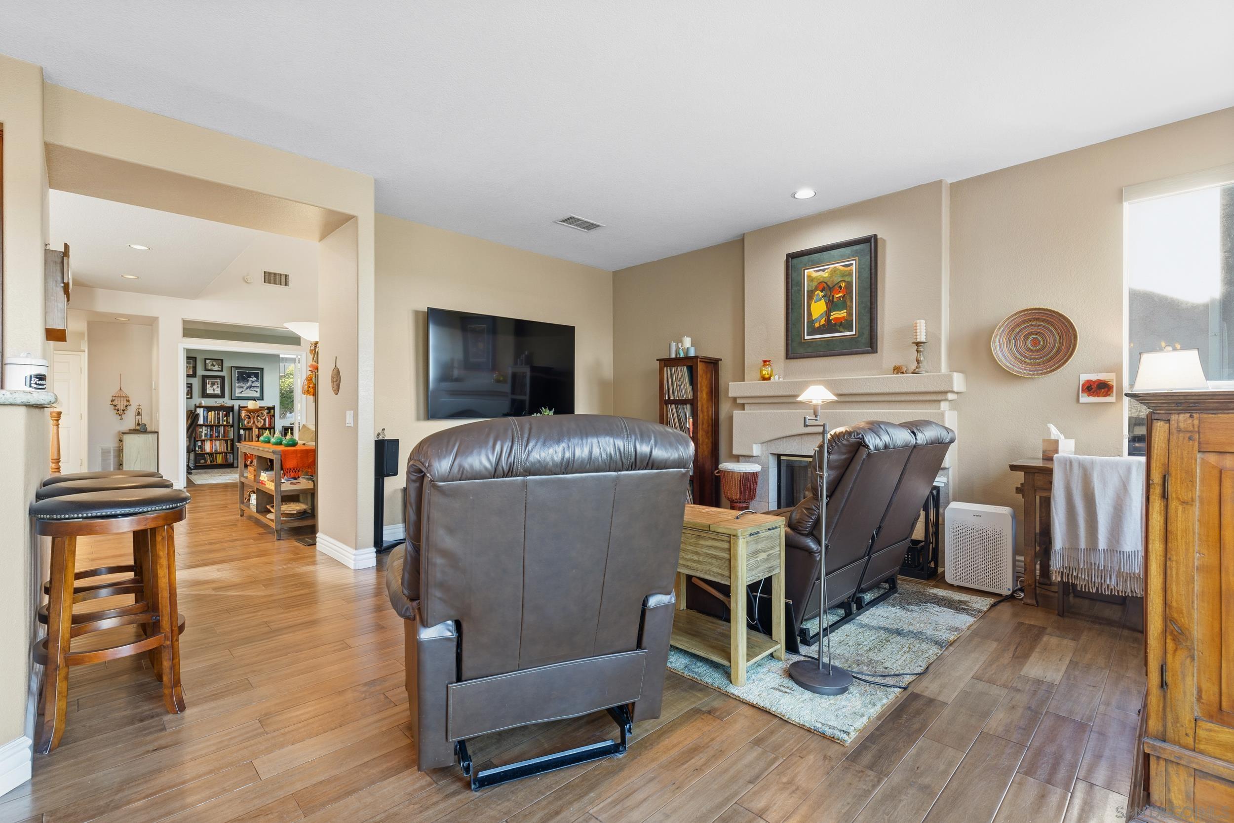 Detail Gallery Image 20 of 56 For 12676  Legacy Road, San Diego,  CA 92131 - 4 Beds | 3 Baths