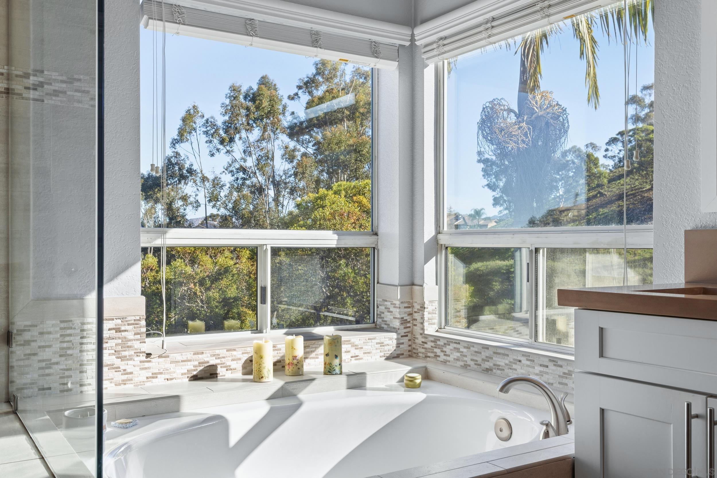 Detail Gallery Image 26 of 56 For 12676  Legacy Road, San Diego,  CA 92131 - 4 Beds | 3 Baths