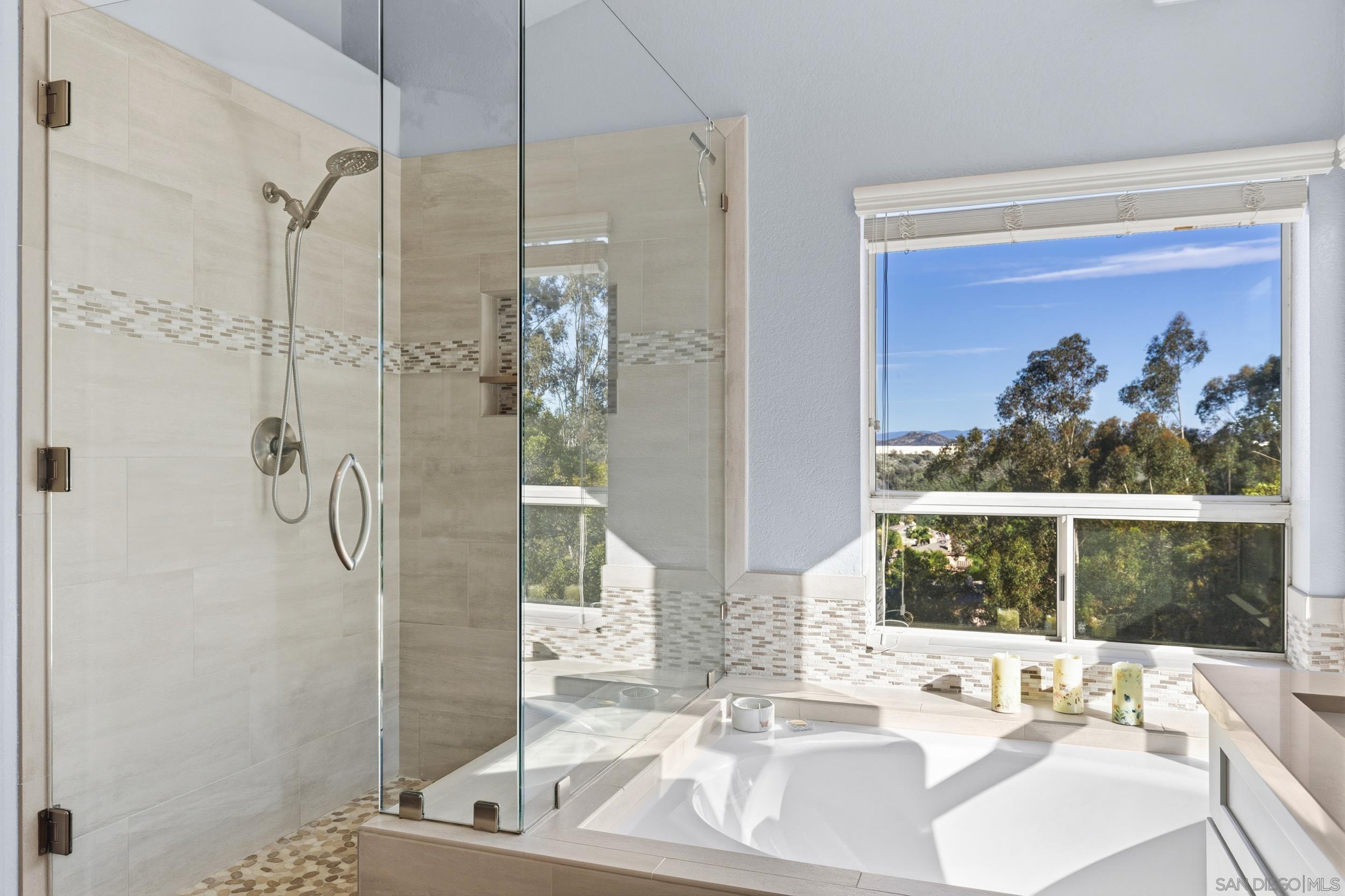 Detail Gallery Image 27 of 56 For 12676  Legacy Road, San Diego,  CA 92131 - 4 Beds | 3 Baths