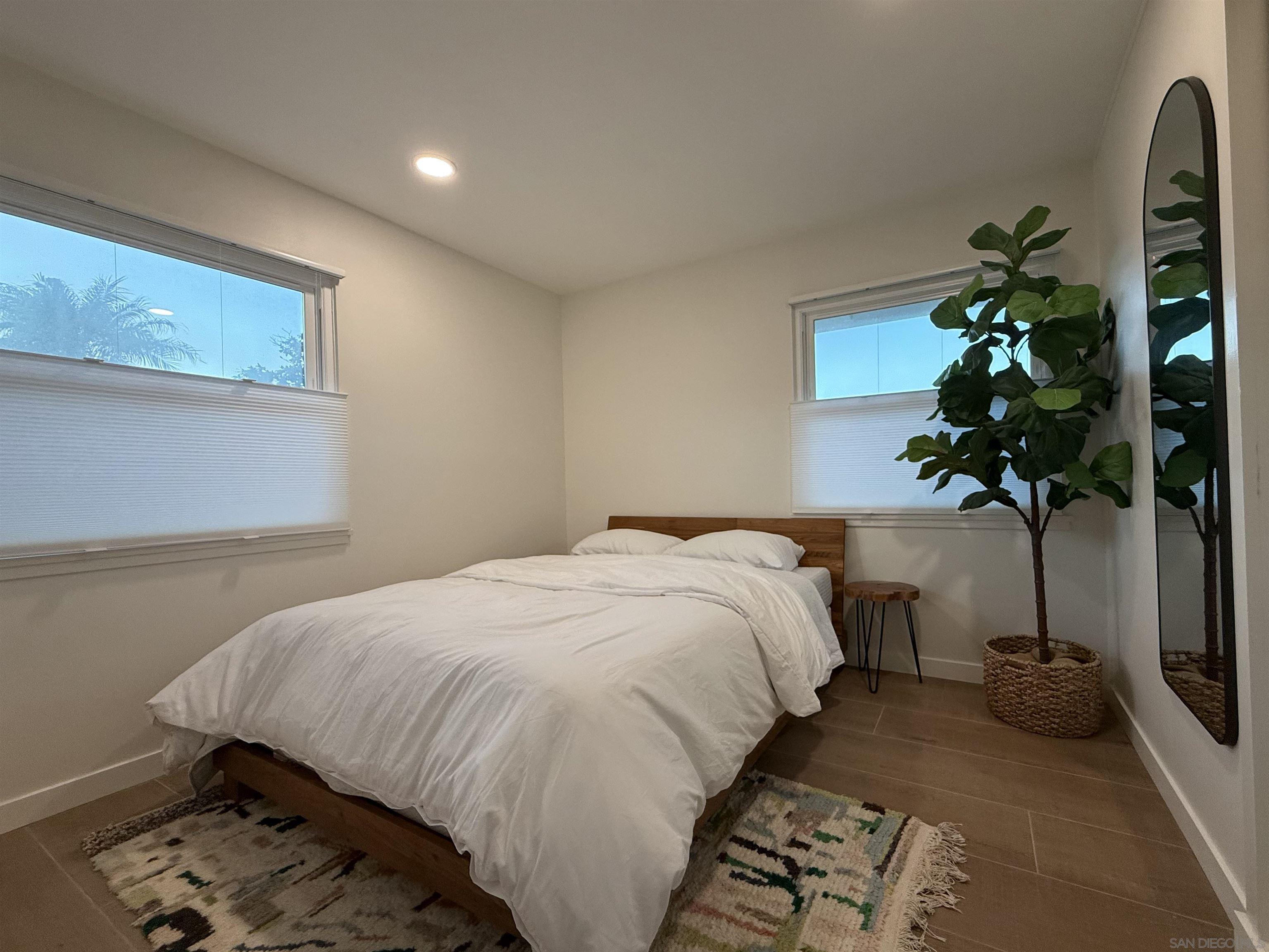 Detail Gallery Image 13 of 17 For 2949  Naugatuck Ave, San Diego,  CA 92117 - 3 Beds | 2 Baths