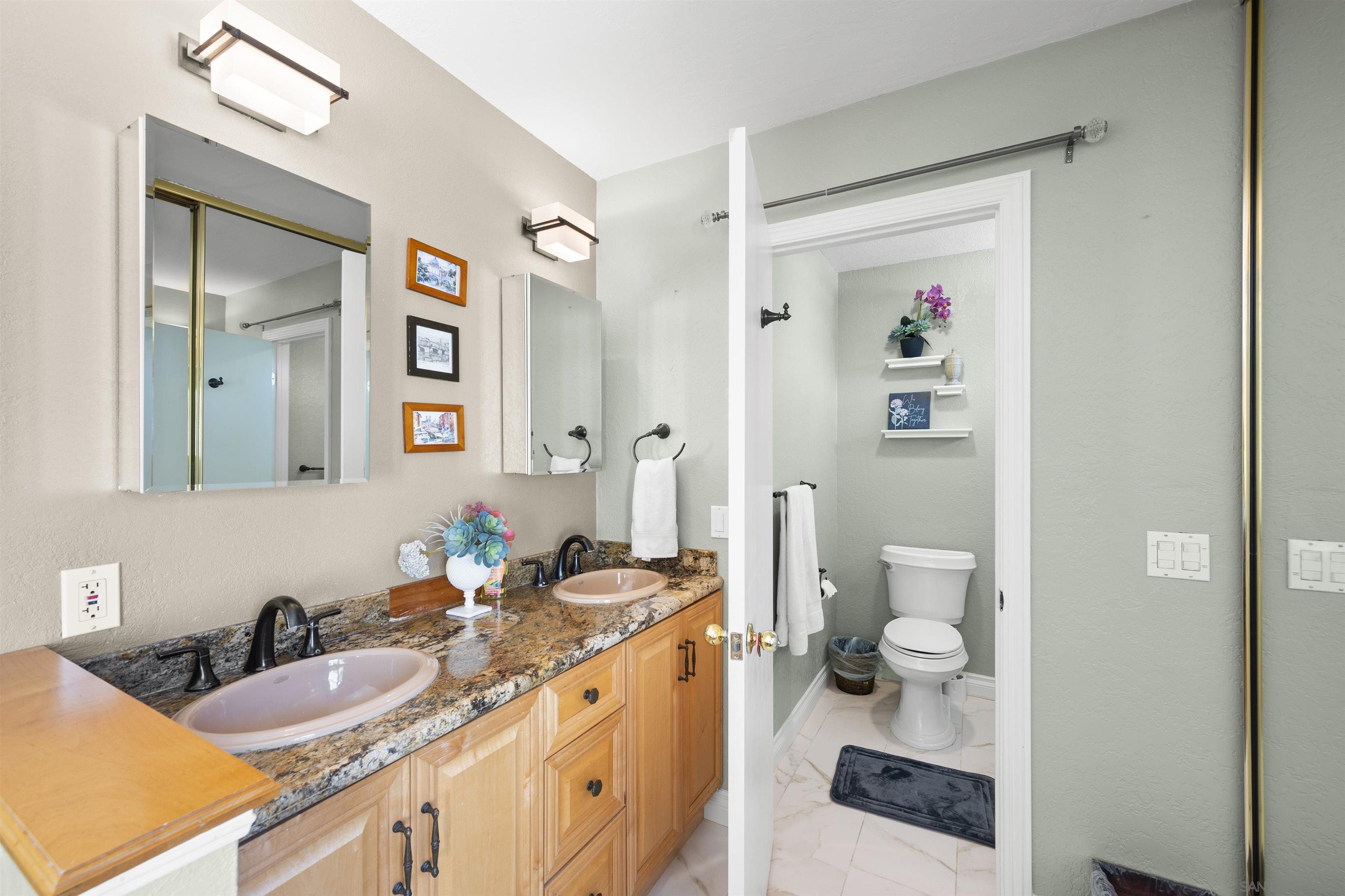 Detail Gallery Image 33 of 49 For 1510  Orangeview Dr  #1-2,  Encinitas,  CA 92024 - 5 Beds | 3 Baths